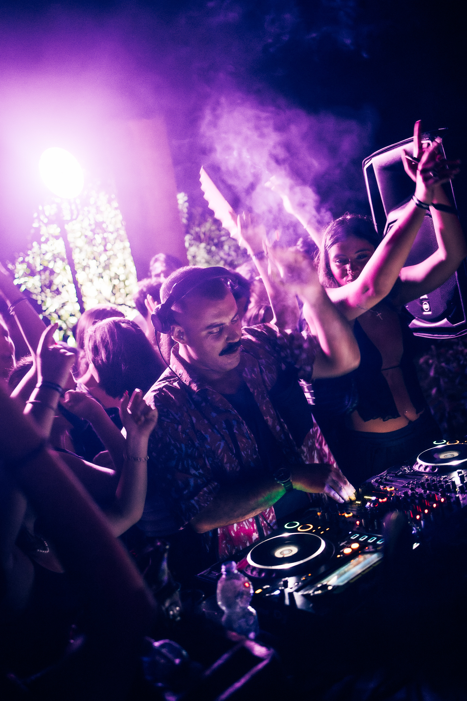 :EP. 8 TOUCH THE STARS & — KISS THE SUN - Photo 30