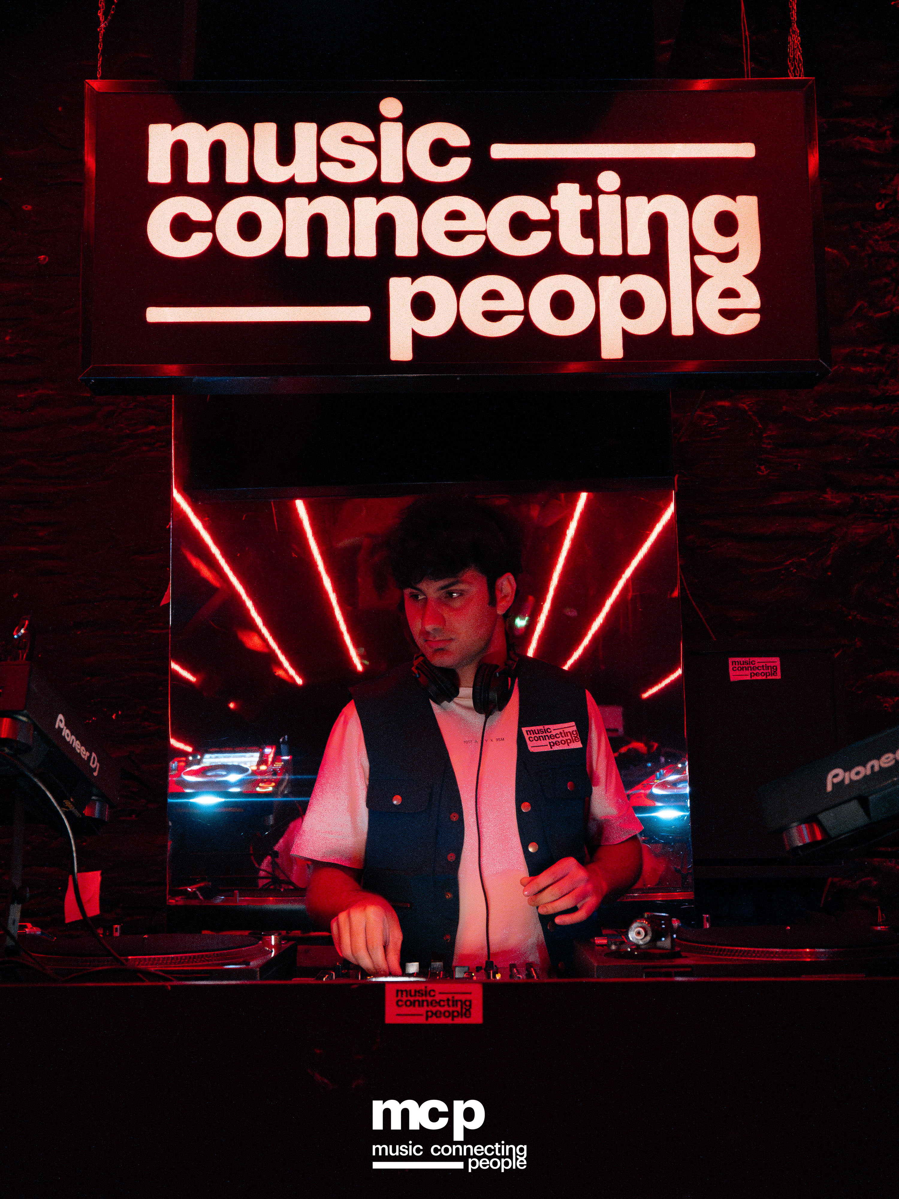 MCP AROUND THE WORLD: ROME - Photo 1