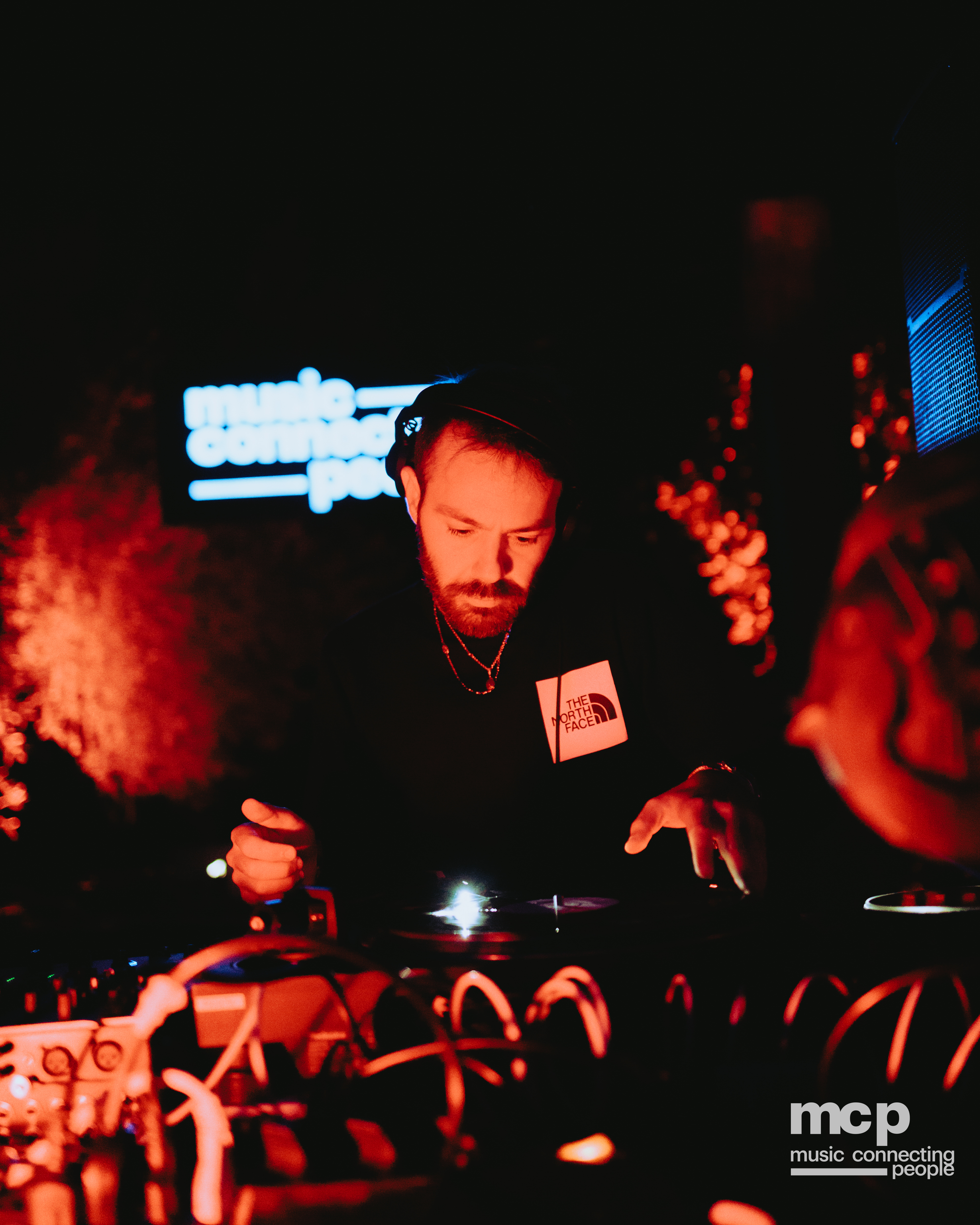 :EP 13. LOST INTO THE WILD & — SUMMER GOODBYES - Photo 6