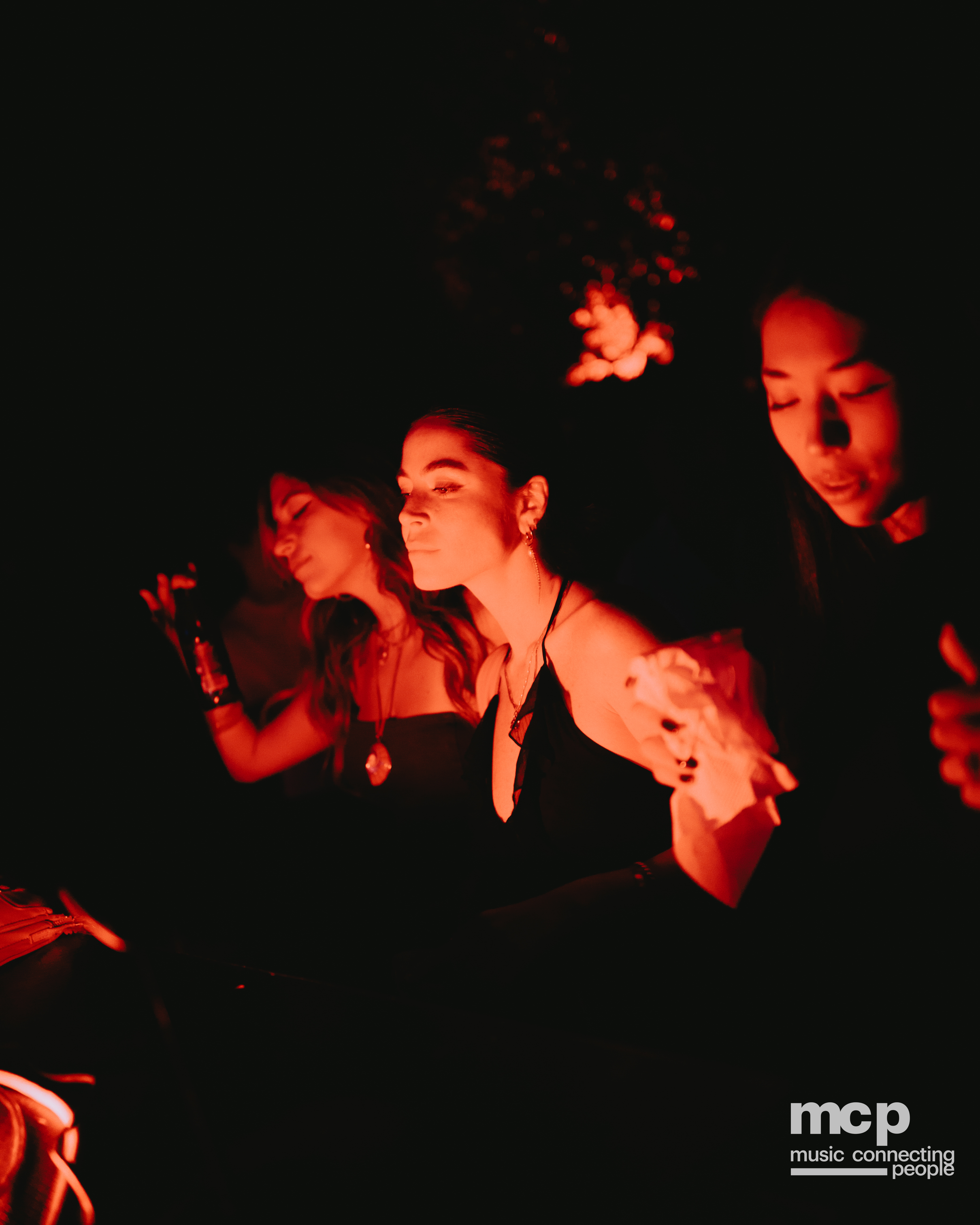 :EP 13. LOST INTO THE WILD & — SUMMER GOODBYES - Photo 23