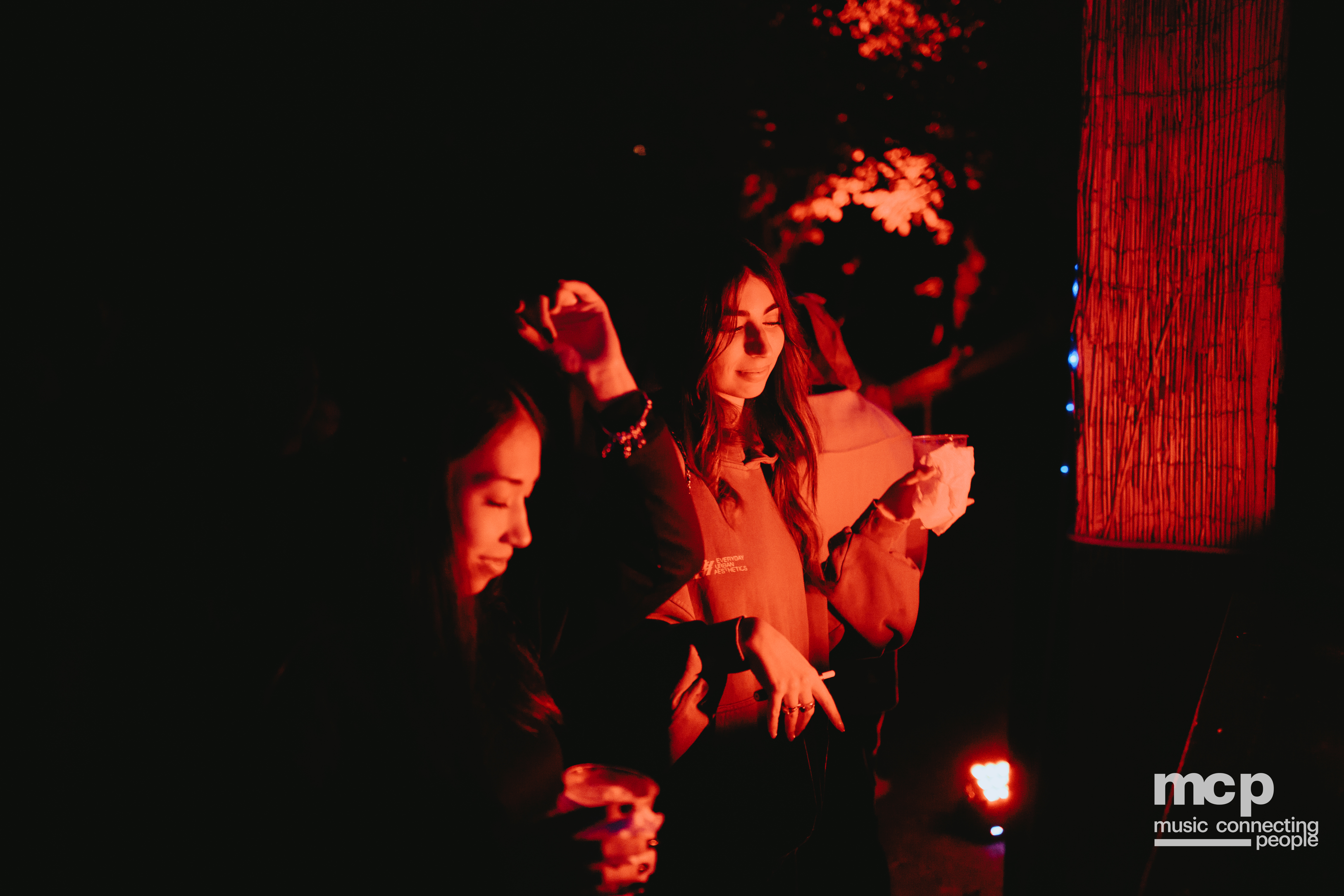 :EP 13. LOST INTO THE WILD & — SUMMER GOODBYES - Photo 26