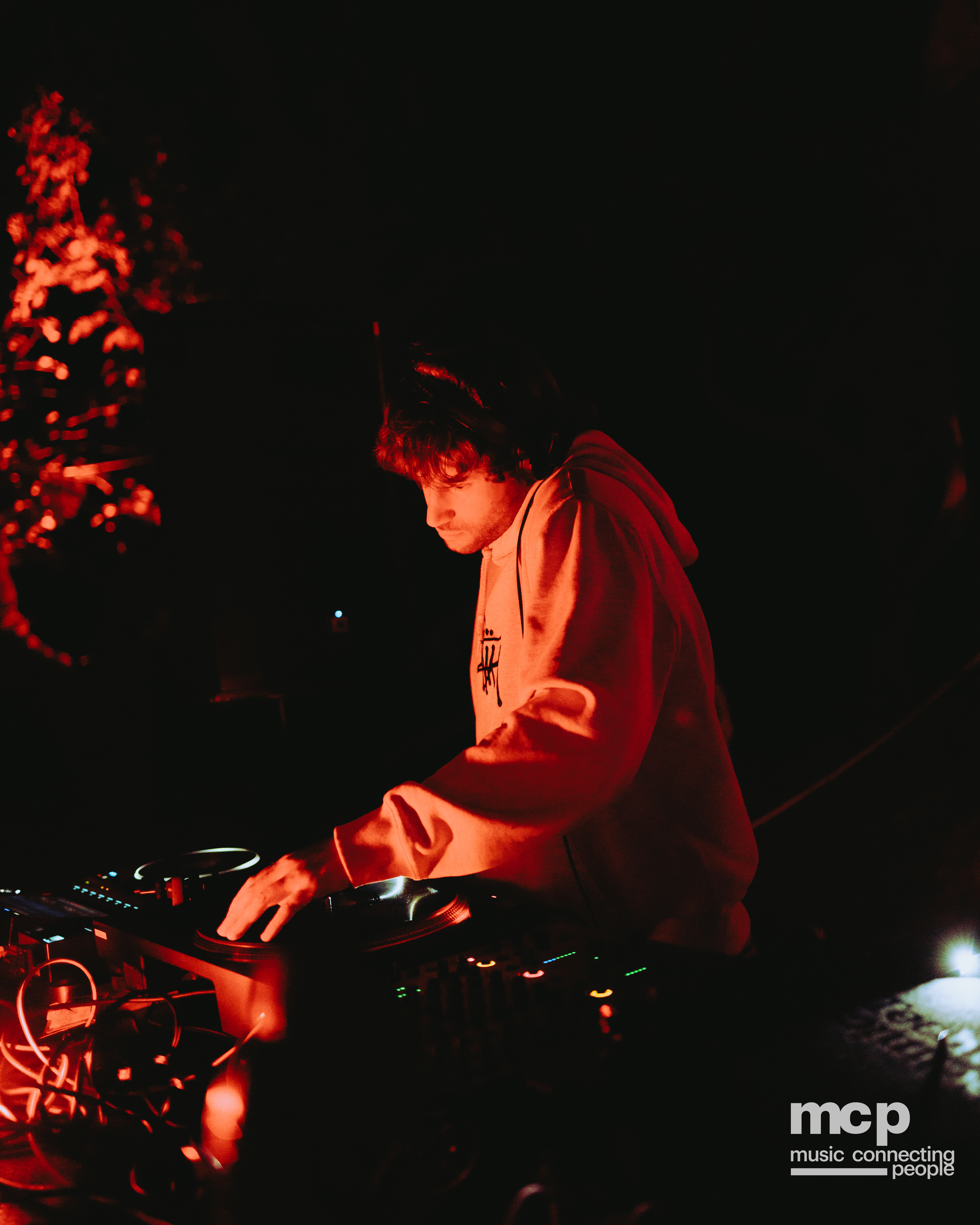 :EP 13. LOST INTO THE WILD & — SUMMER GOODBYES - Photo 37