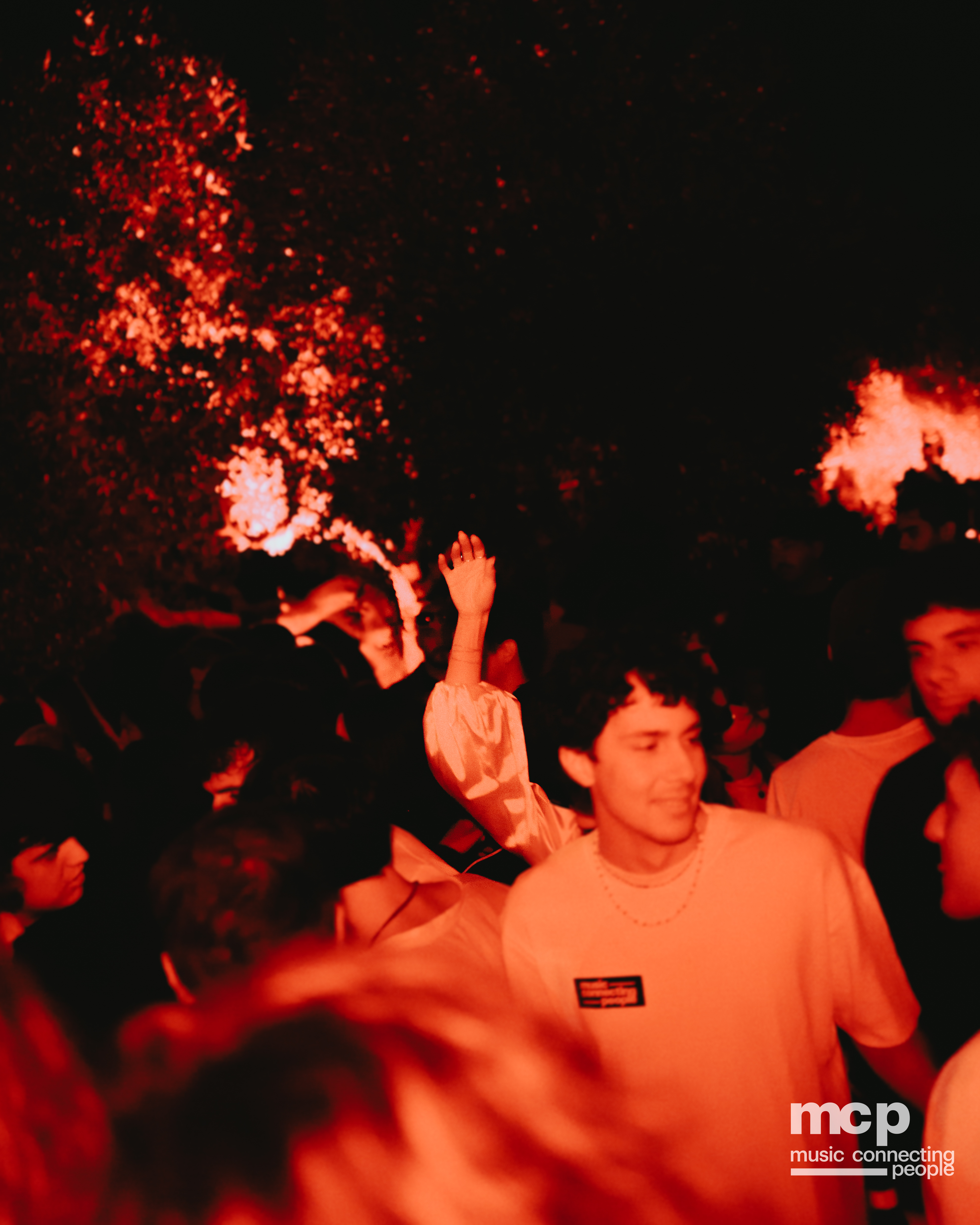 :EP 13. LOST INTO THE WILD & — SUMMER GOODBYES - Photo 52