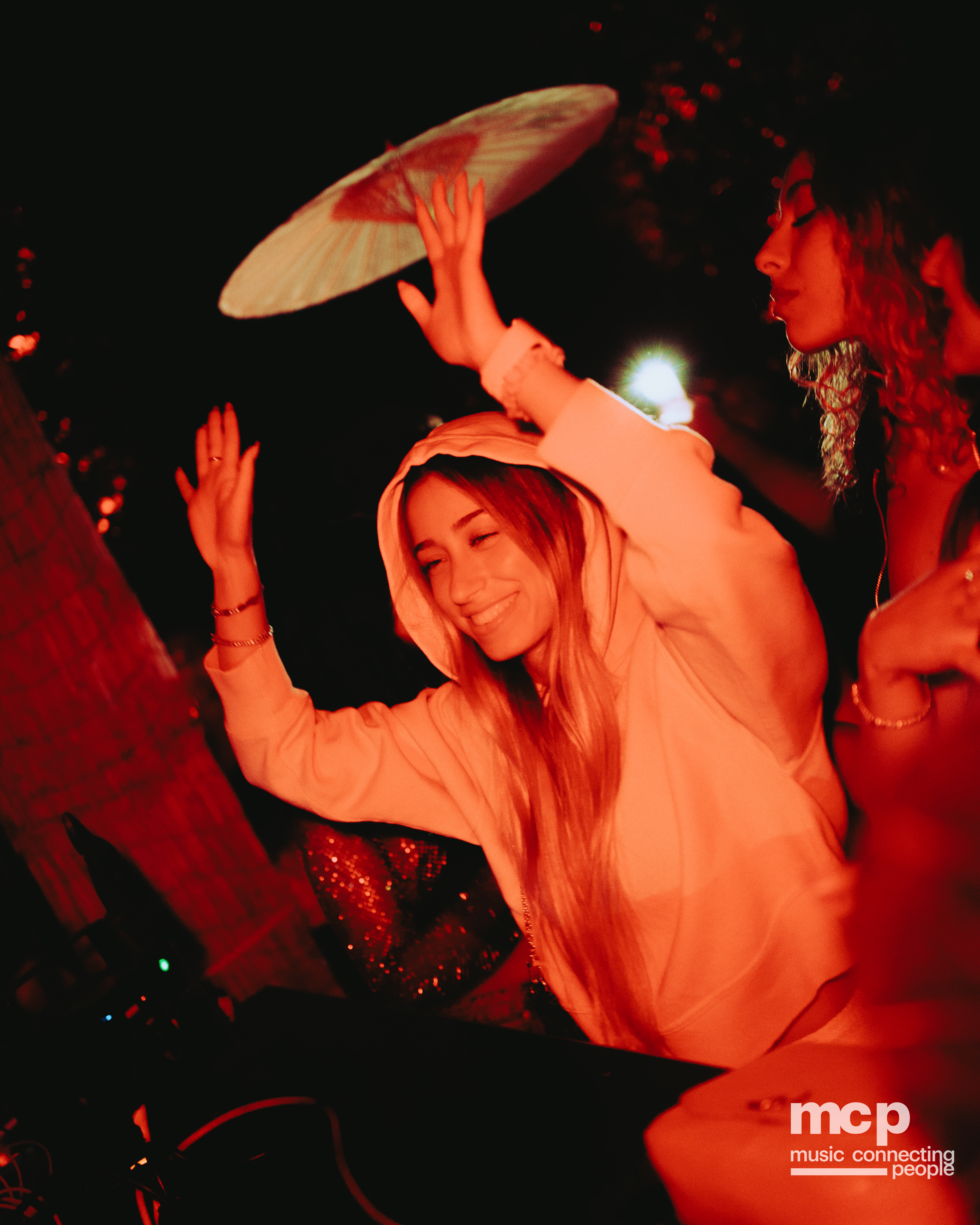 :EP 13. LOST INTO THE WILD & — SUMMER GOODBYES - Photo 53