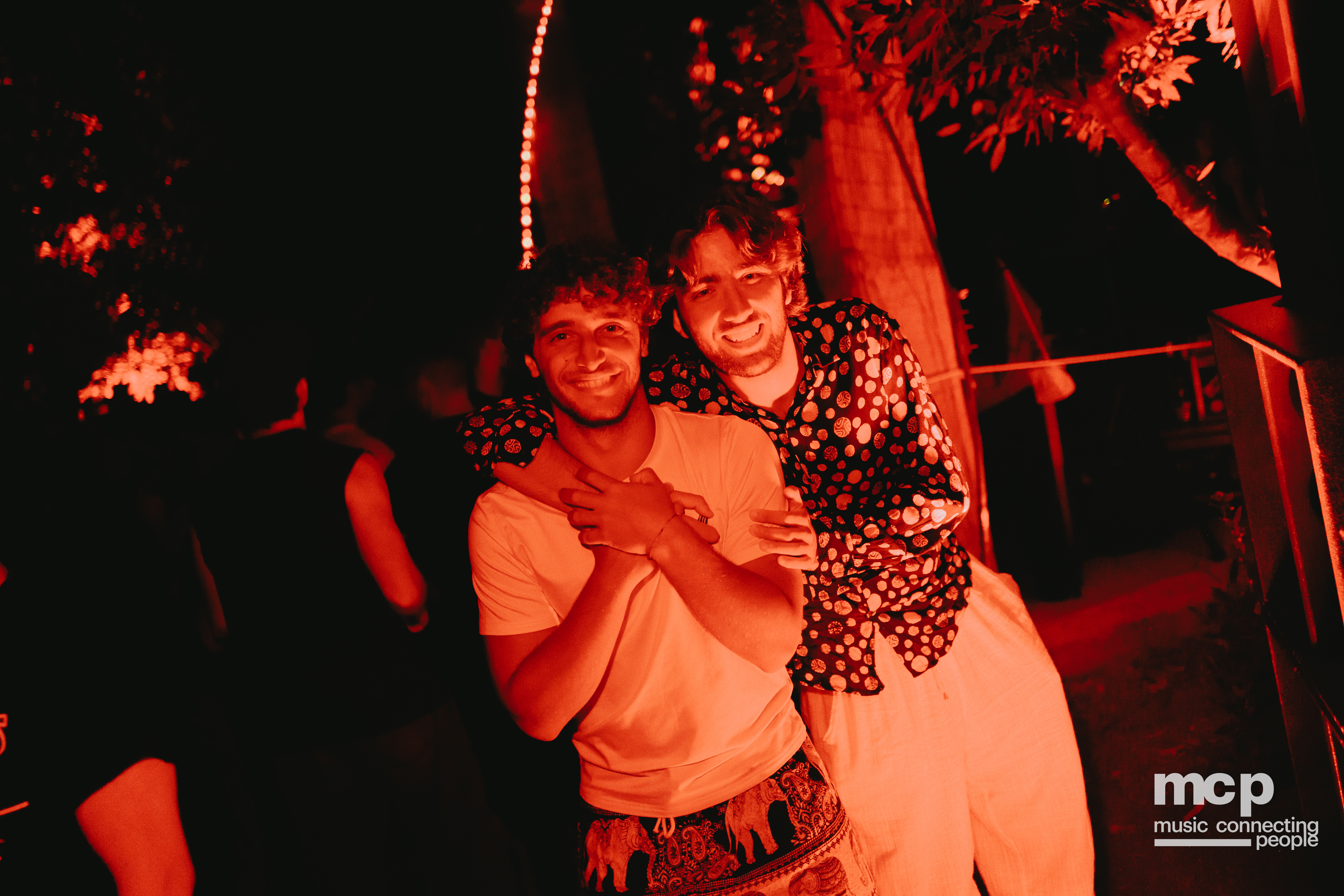 :EP 13. LOST INTO THE WILD & — SUMMER GOODBYES - Photo 66