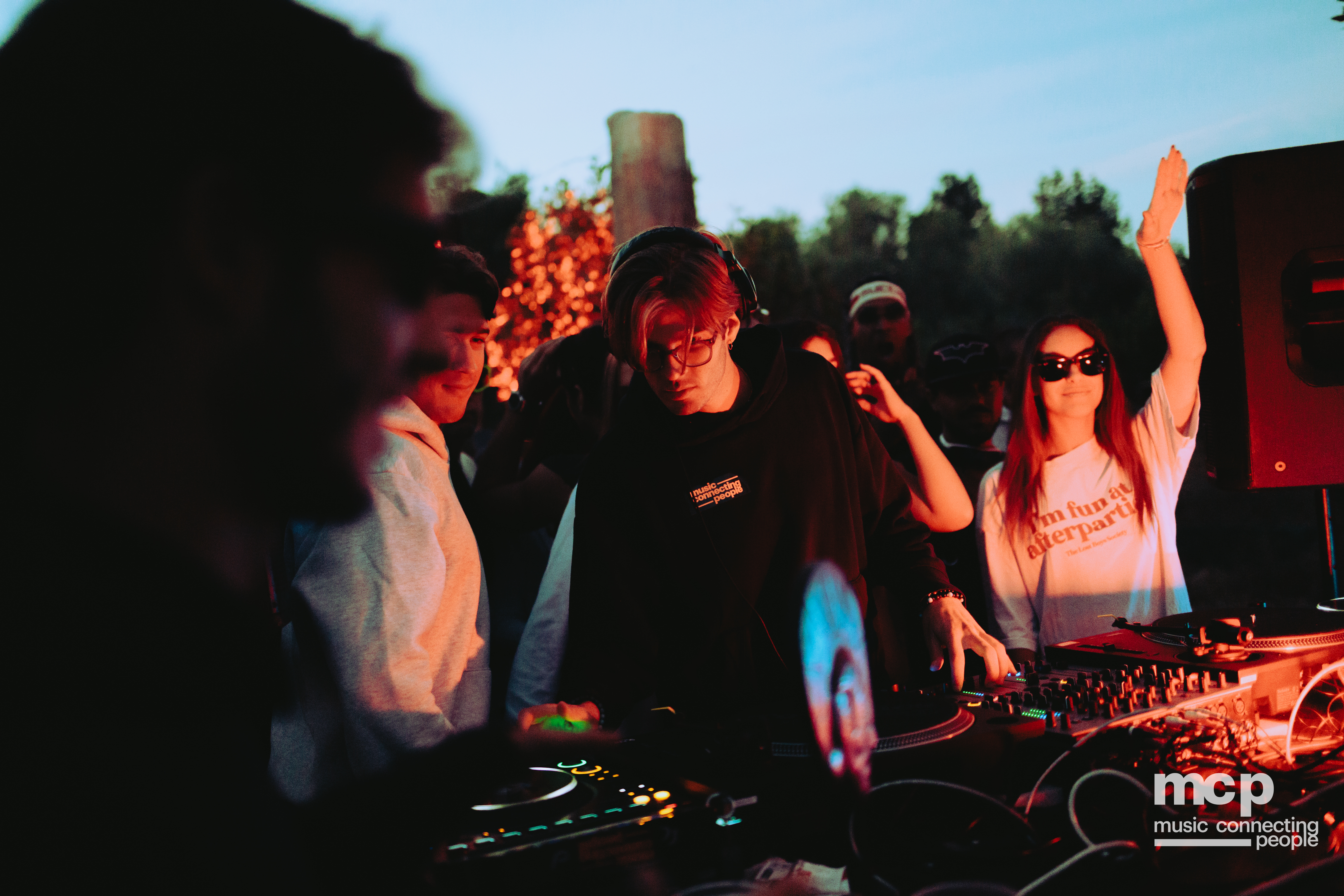 :EP 13. LOST INTO THE WILD & — SUMMER GOODBYES - Photo 104