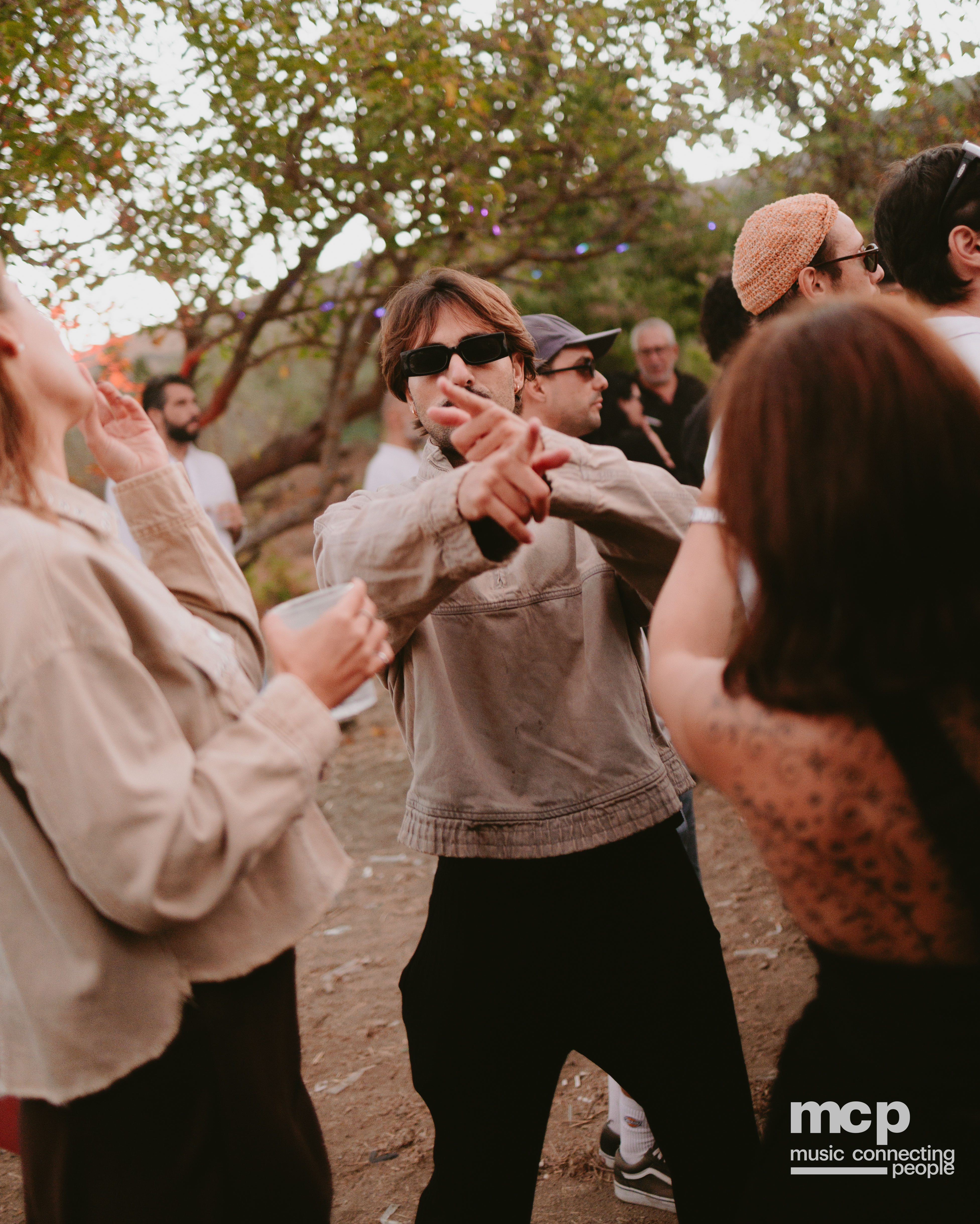 :EP 13. LOST INTO THE WILD & — SUMMER GOODBYES - Photo 117