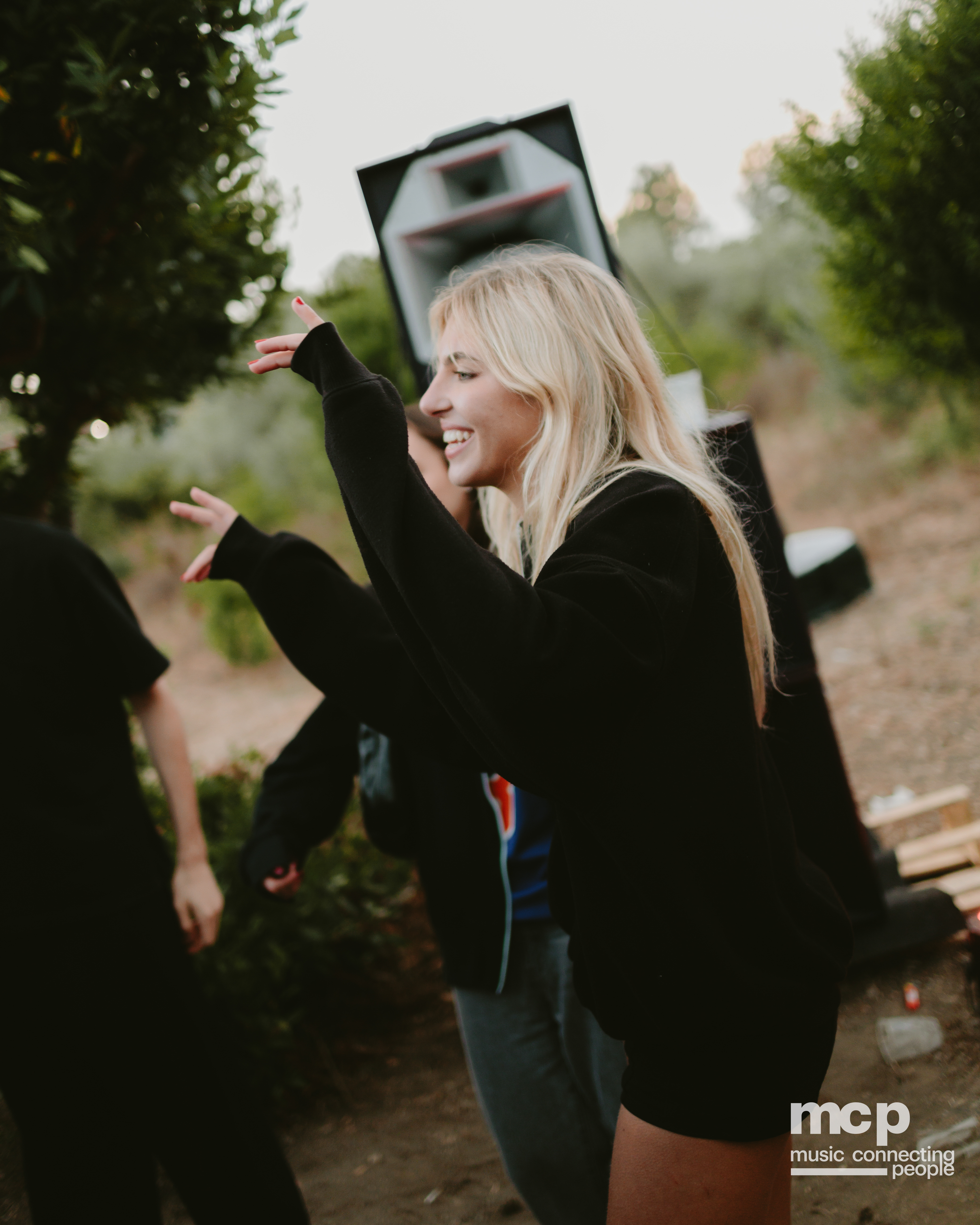 :EP 13. LOST INTO THE WILD & — SUMMER GOODBYES - Photo 125