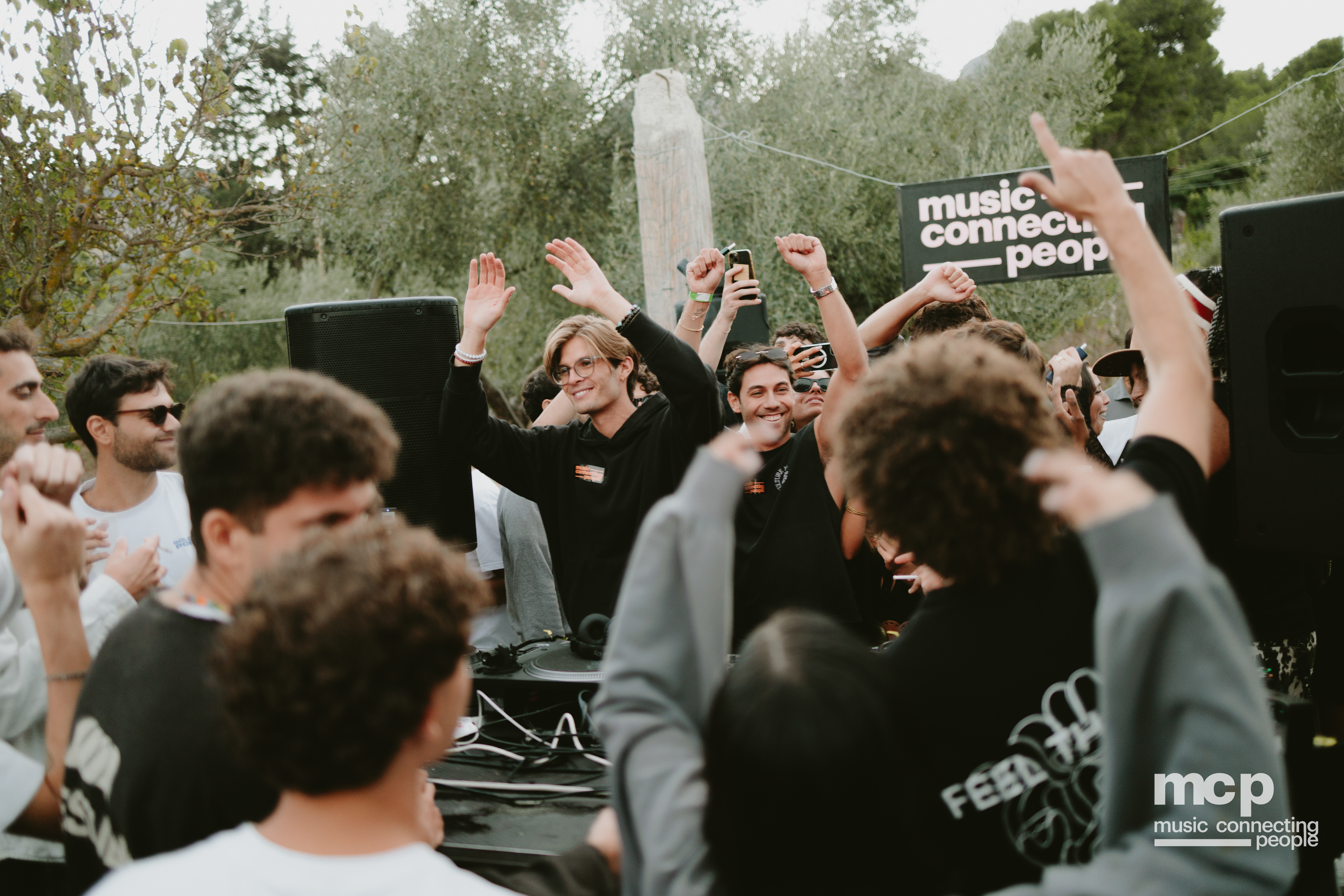 :EP 13. LOST INTO THE WILD & — SUMMER GOODBYES - Photo 132