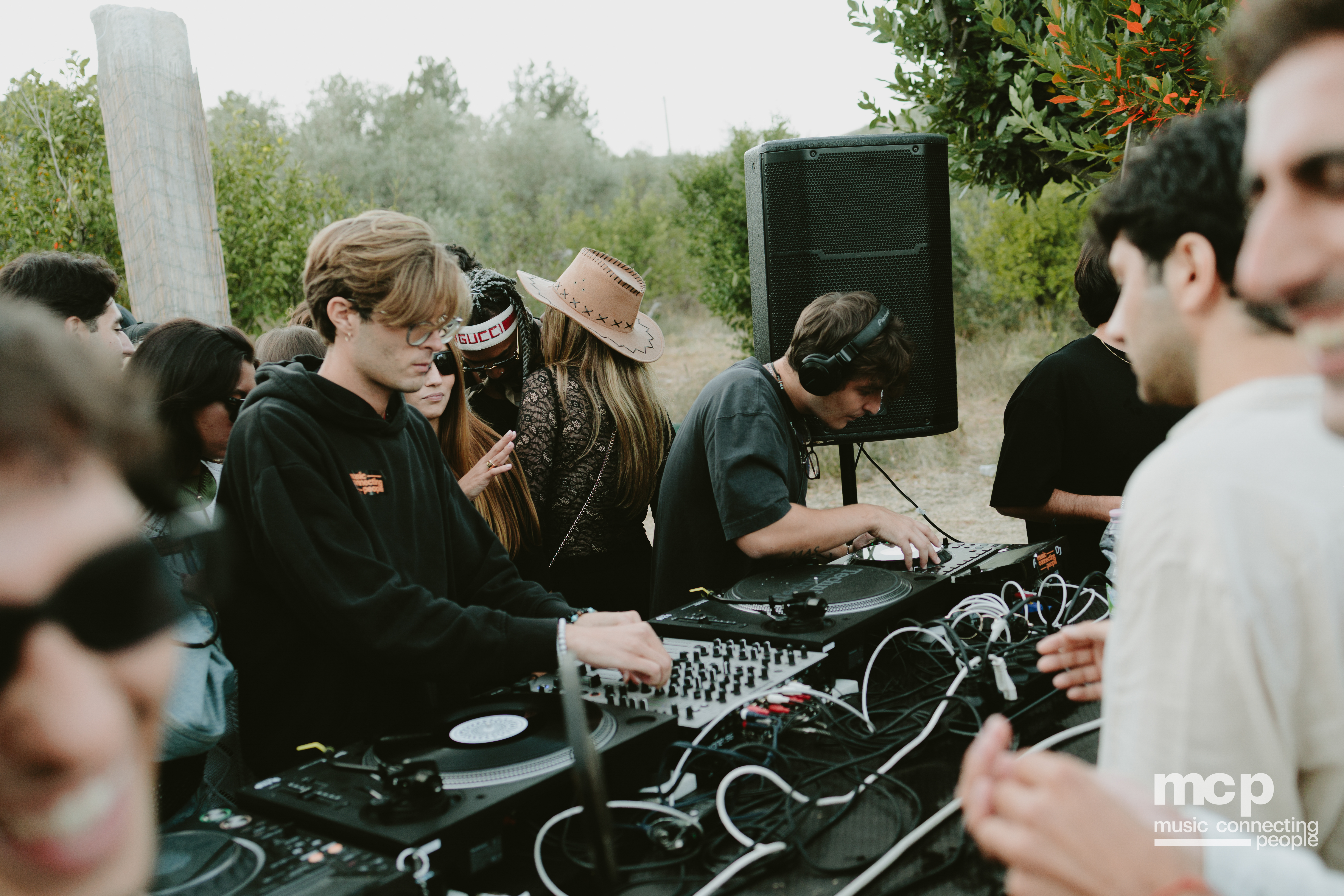 :EP 13. LOST INTO THE WILD & — SUMMER GOODBYES - Photo 153