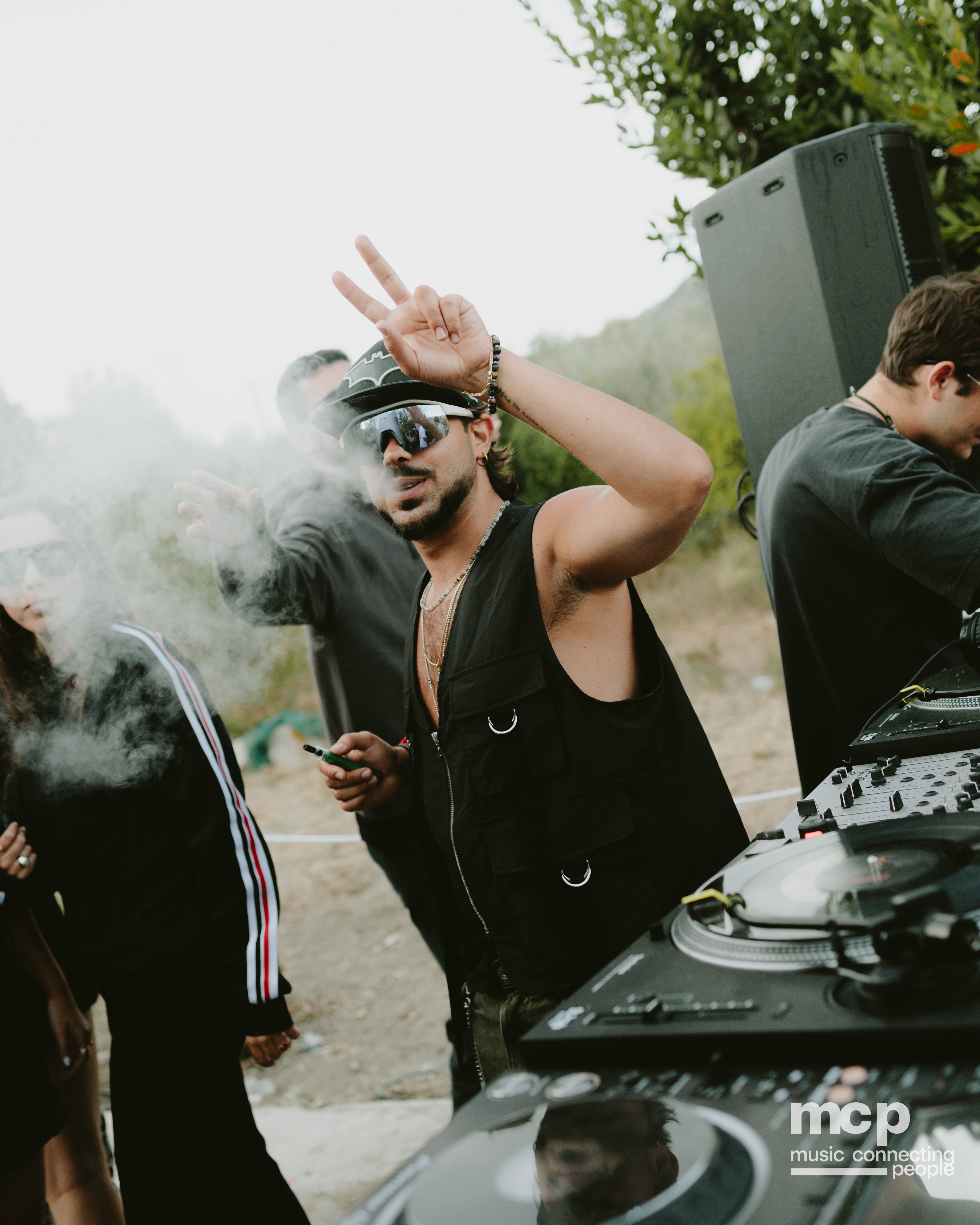 :EP 13. LOST INTO THE WILD & — SUMMER GOODBYES - Photo 164