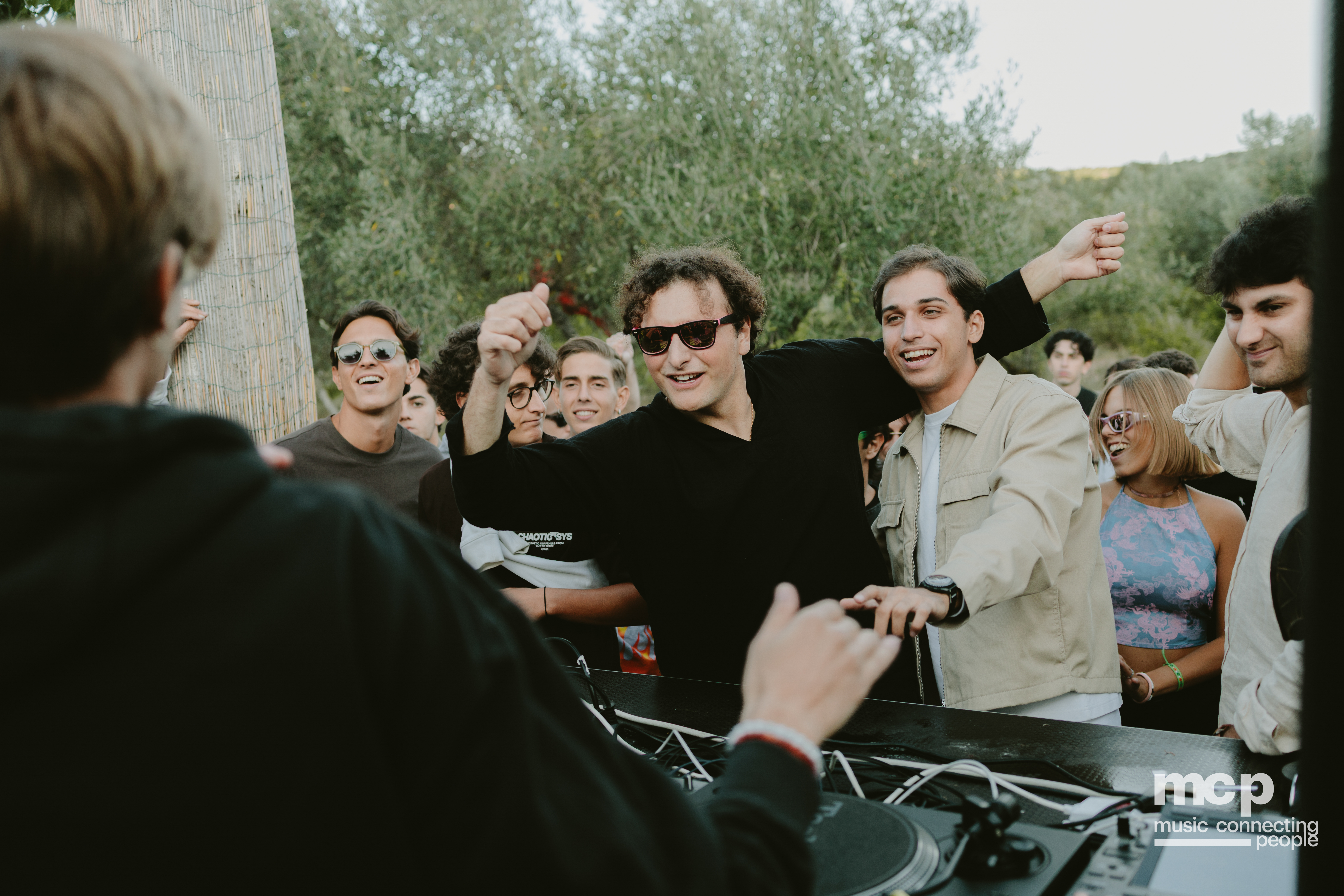 :EP 13. LOST INTO THE WILD & — SUMMER GOODBYES - Photo 169