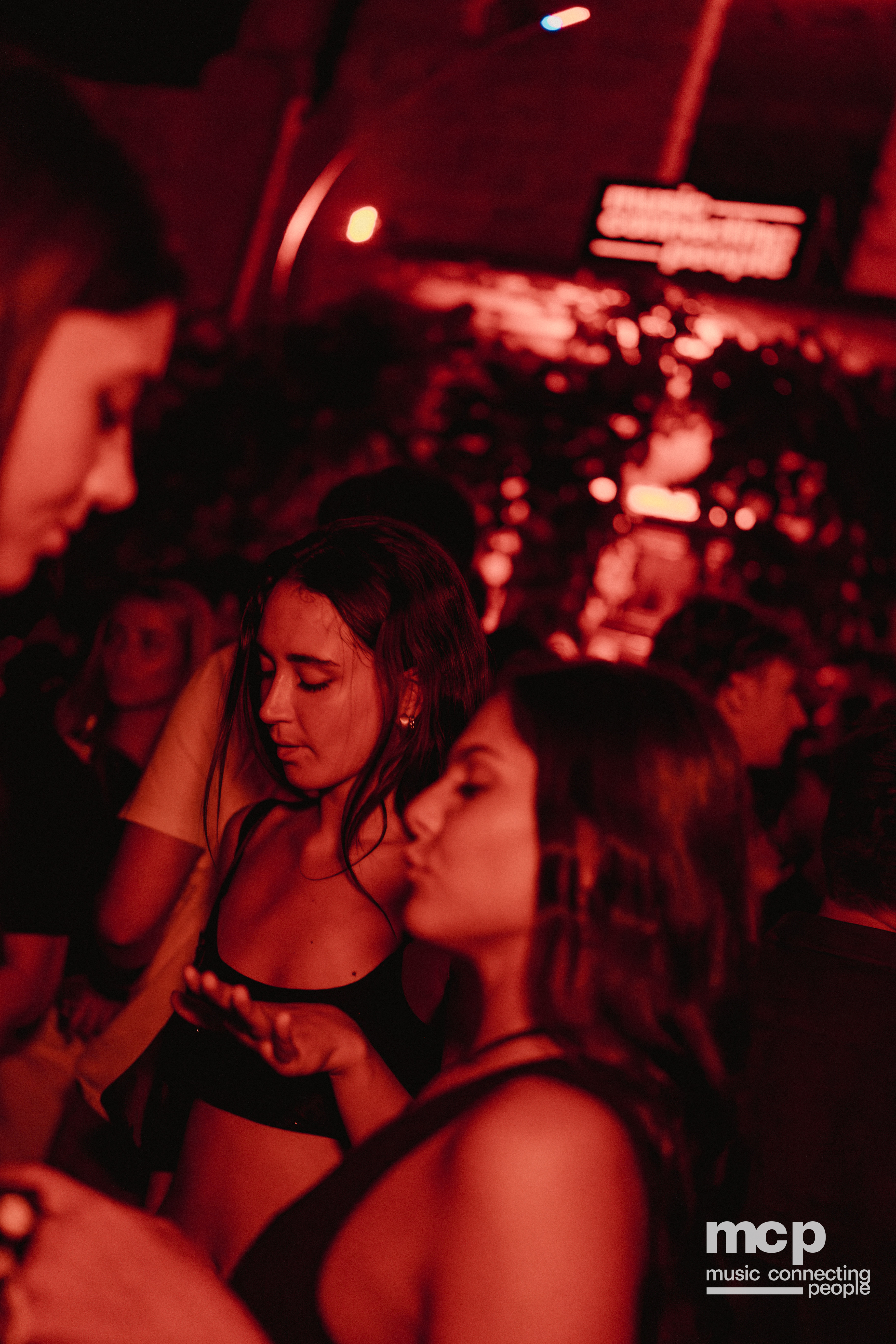 :EP 12. GROOVY SELECTORS & — SUNRISE CHASERS - Photo 10