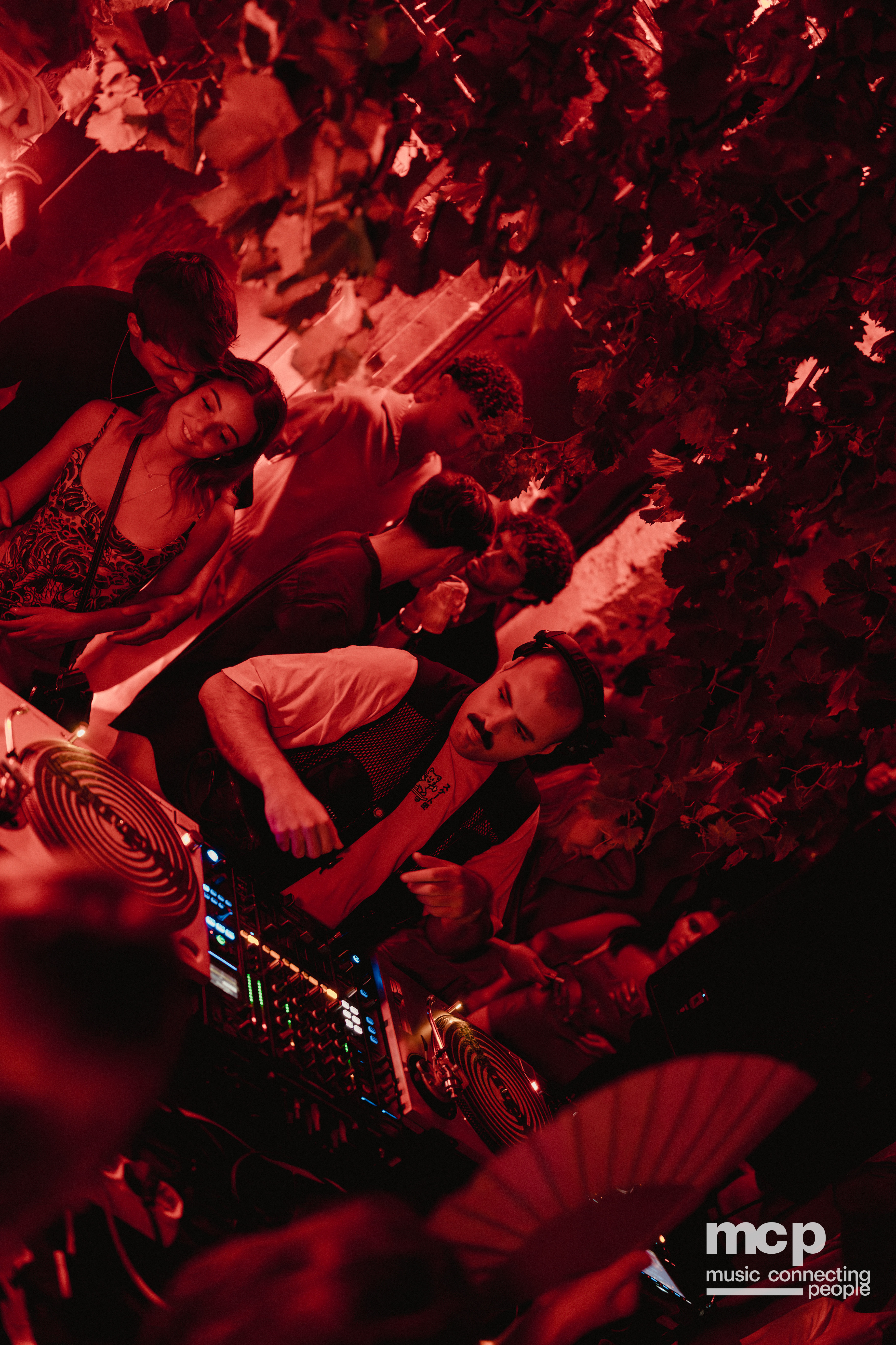 :EP 12. GROOVY SELECTORS & — SUNRISE CHASERS - Photo 12