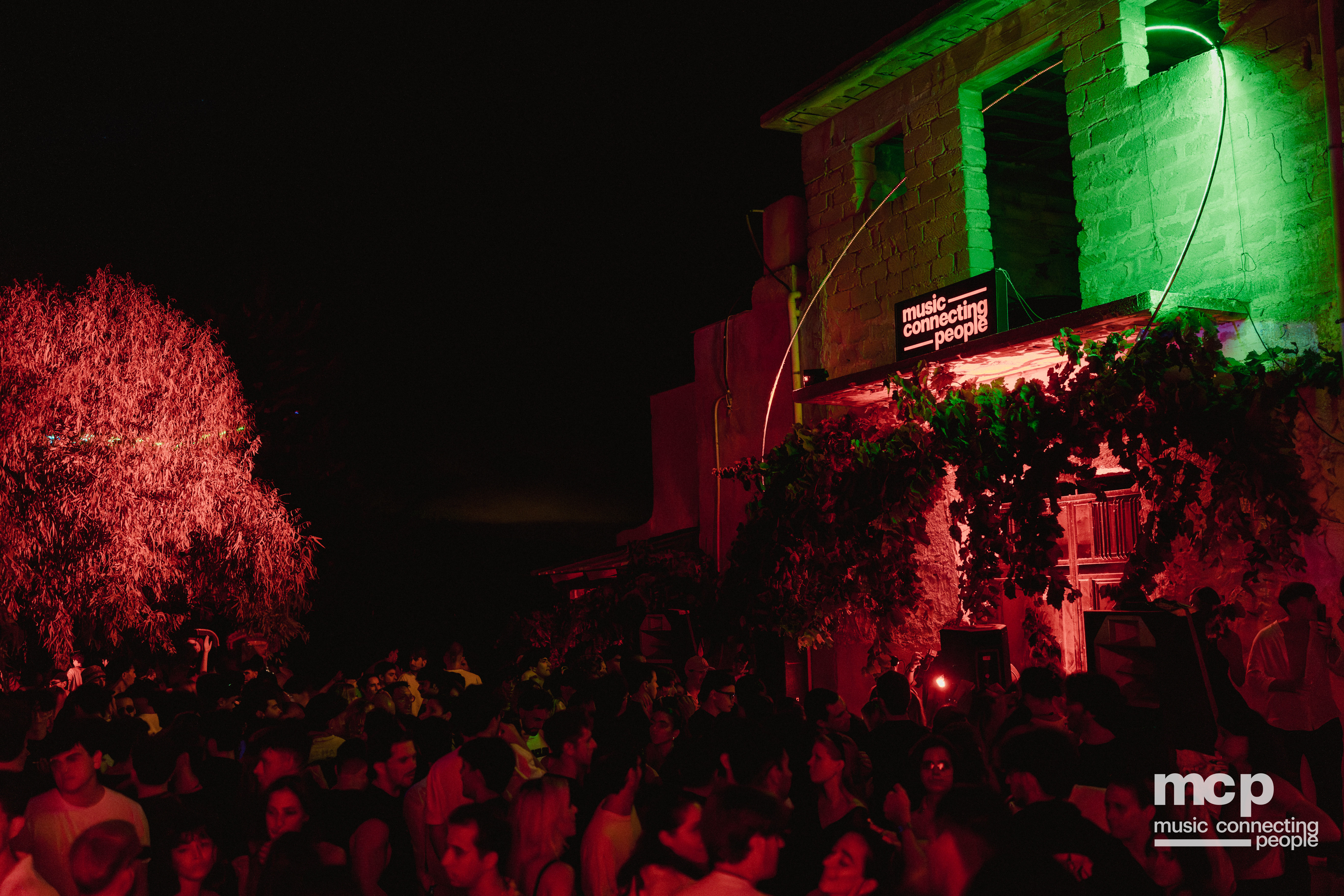 :EP 12. GROOVY SELECTORS & — SUNRISE CHASERS - Photo 21