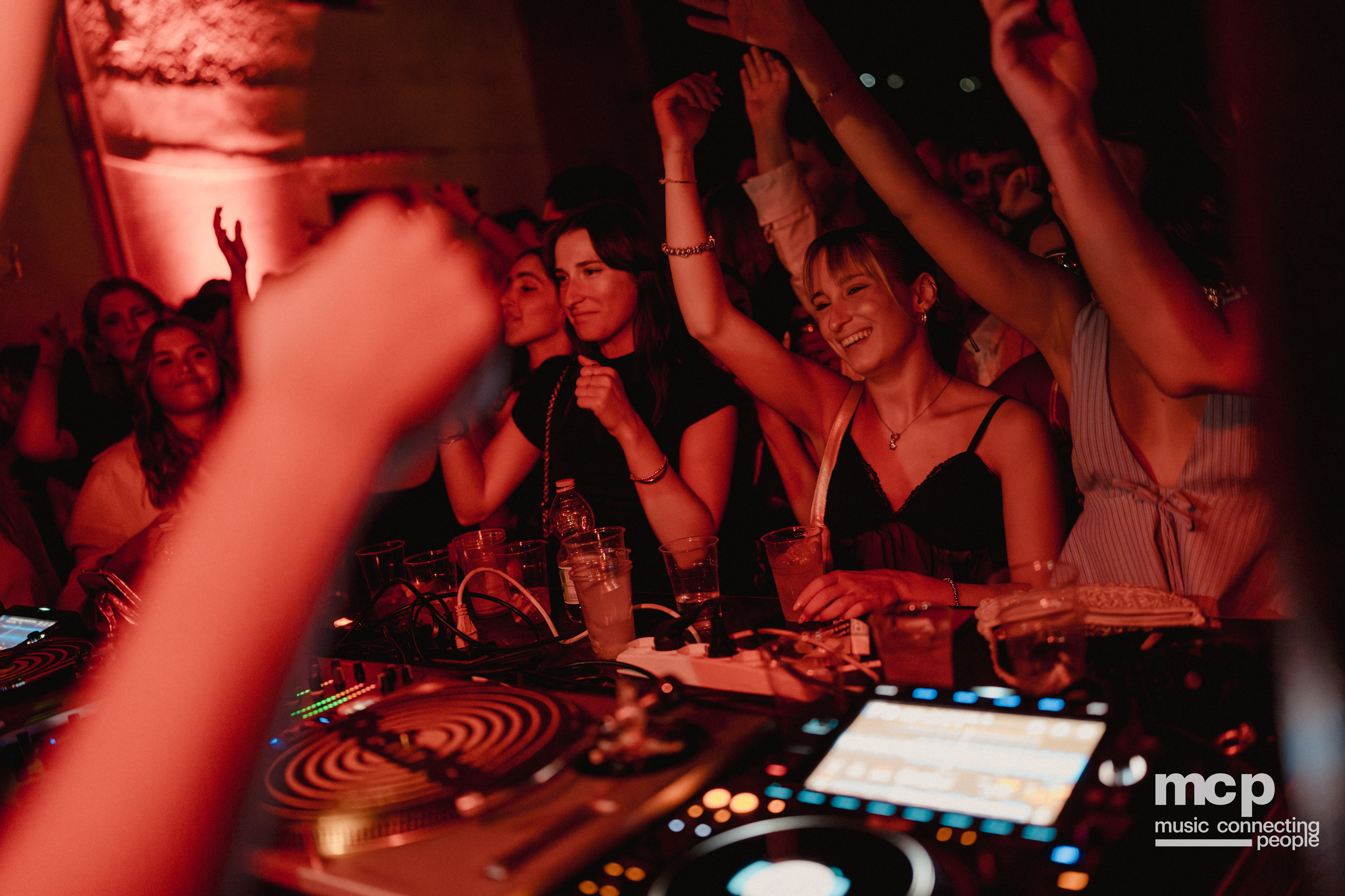 :EP 12. GROOVY SELECTORS & — SUNRISE CHASERS - Photo 32