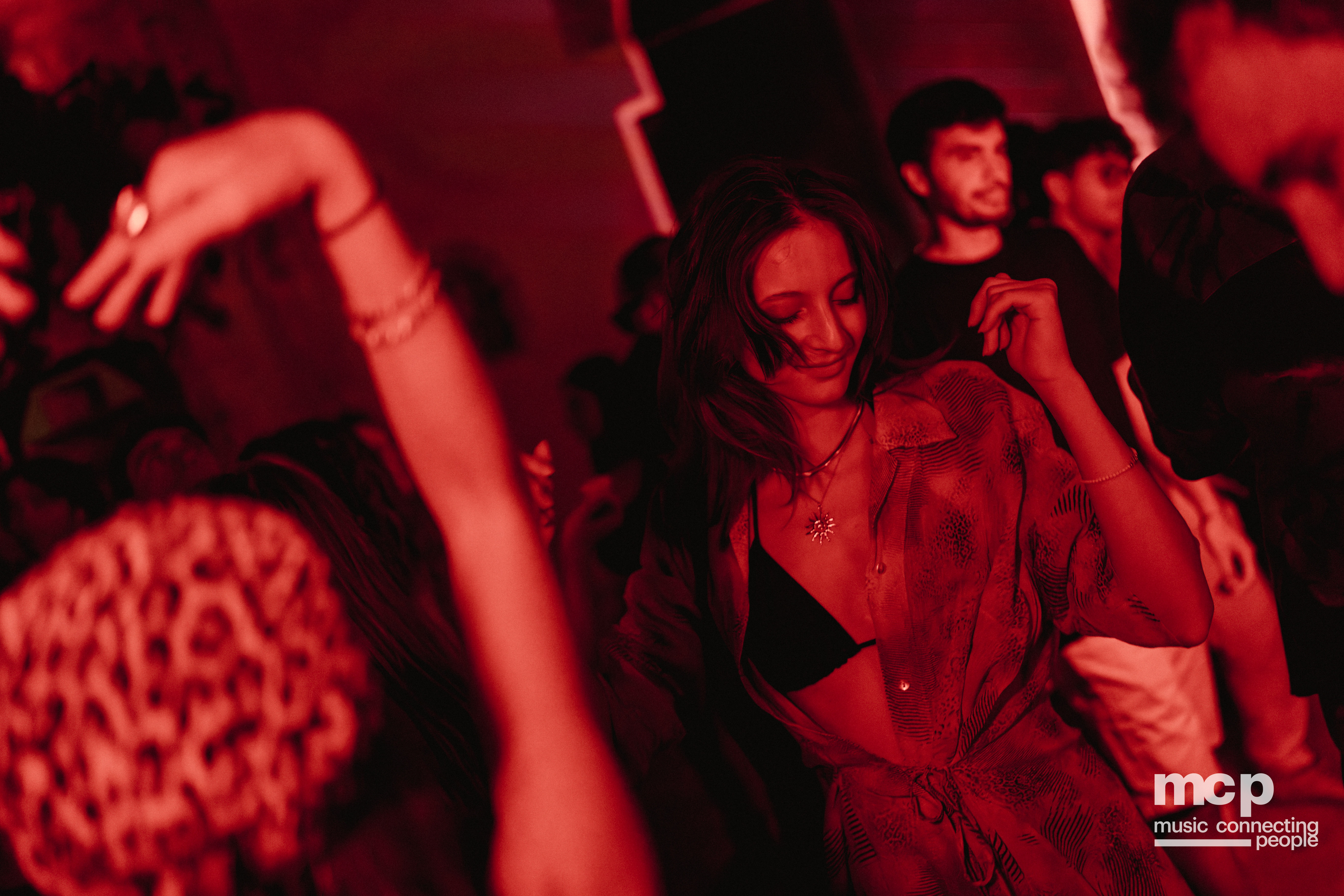 :EP 12. GROOVY SELECTORS & — SUNRISE CHASERS - Photo 39