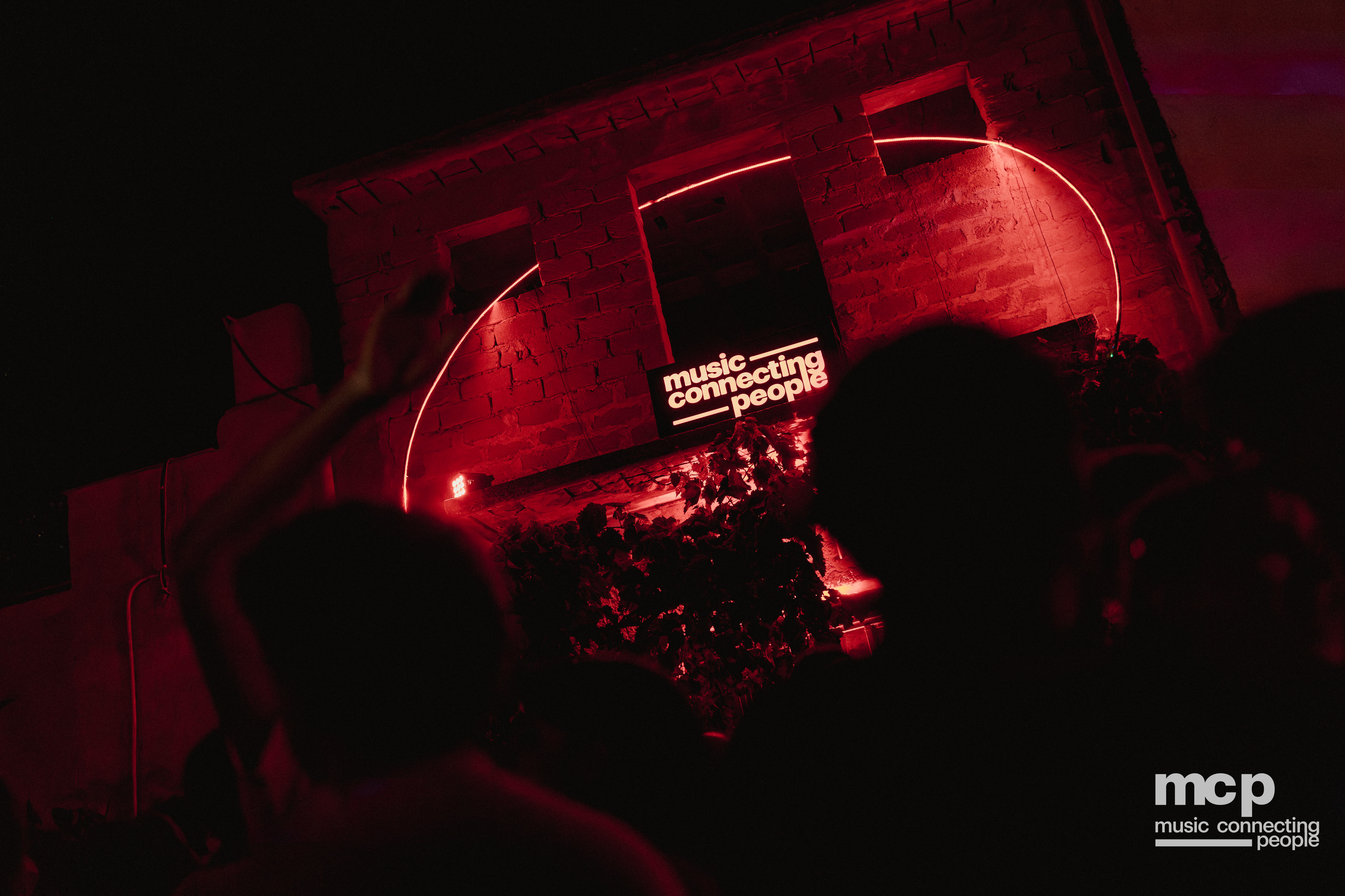 :EP 12. GROOVY SELECTORS & — SUNRISE CHASERS - Photo 58