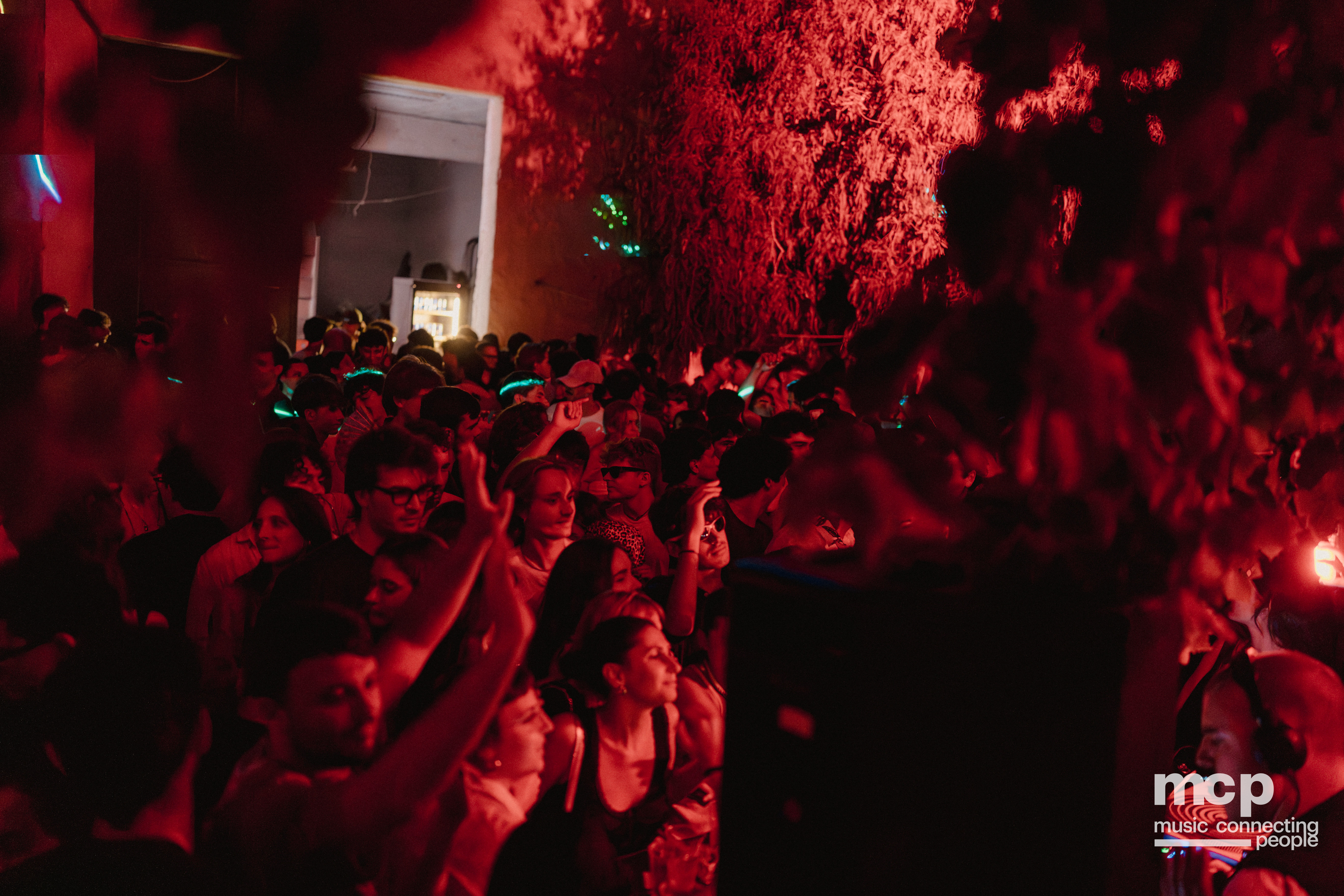 :EP 12. GROOVY SELECTORS & — SUNRISE CHASERS - Photo 73