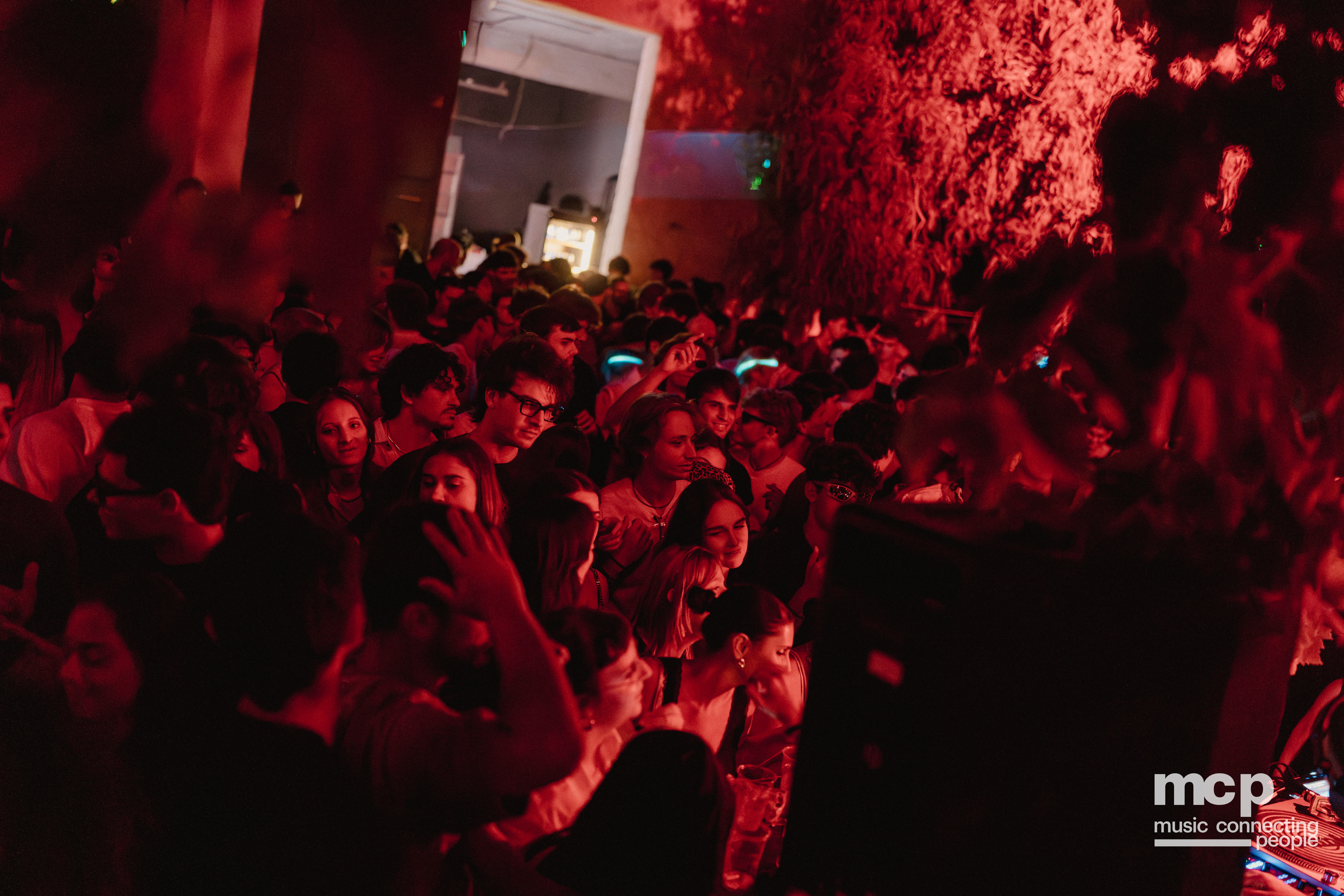 :EP 12. GROOVY SELECTORS & — SUNRISE CHASERS - Photo 74