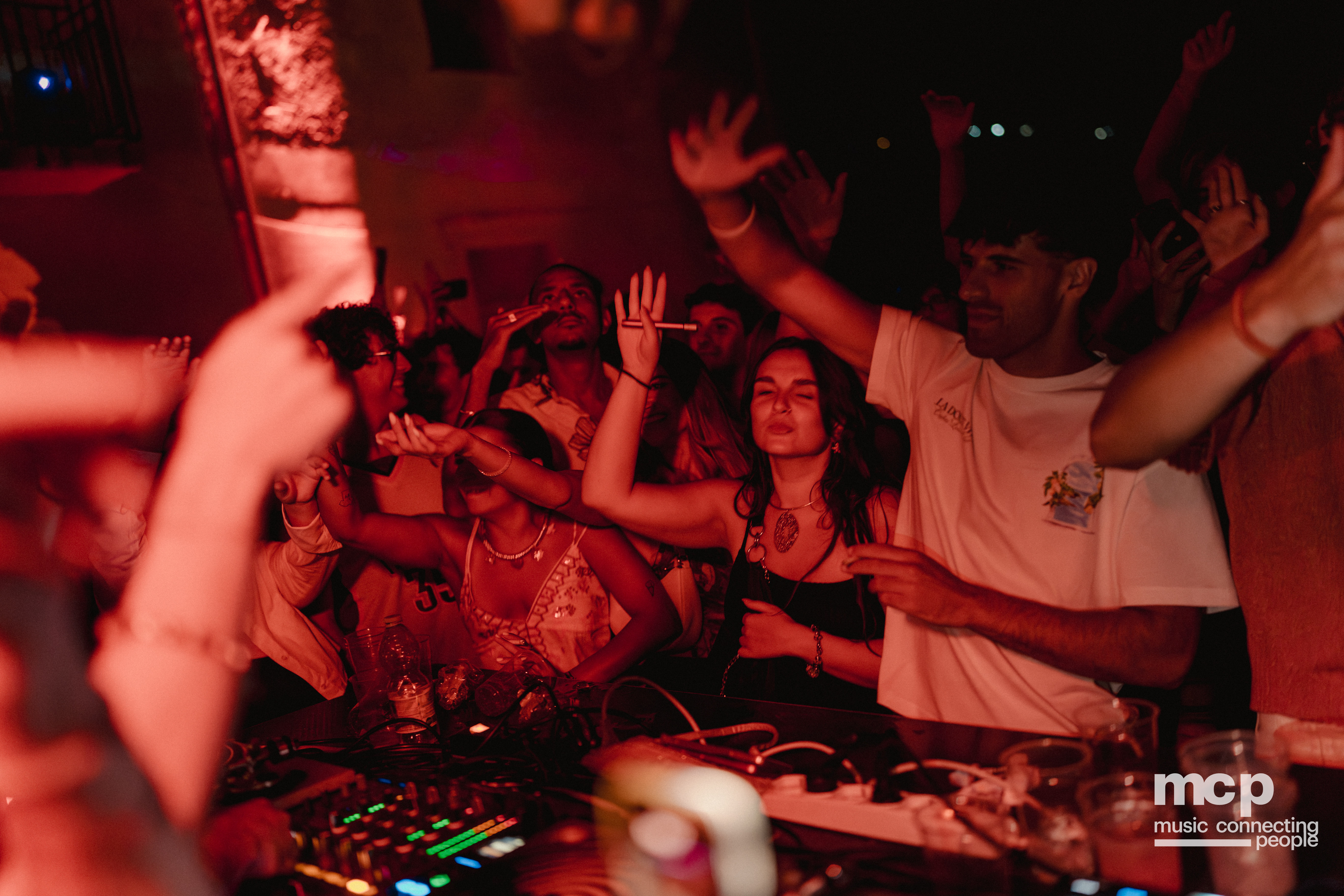 :EP 12. GROOVY SELECTORS & — SUNRISE CHASERS - Photo 102