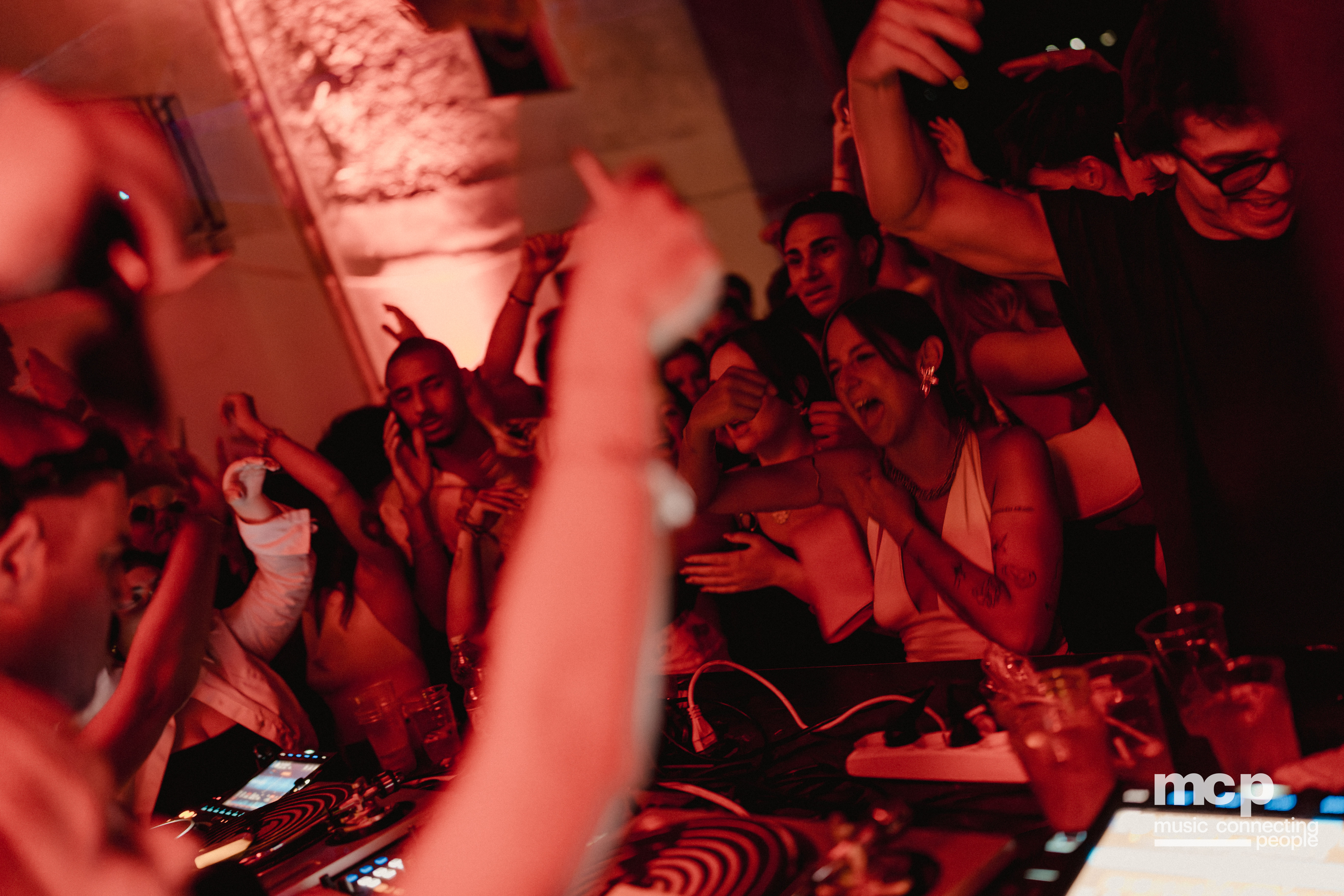 :EP 12. GROOVY SELECTORS & — SUNRISE CHASERS - Photo 124