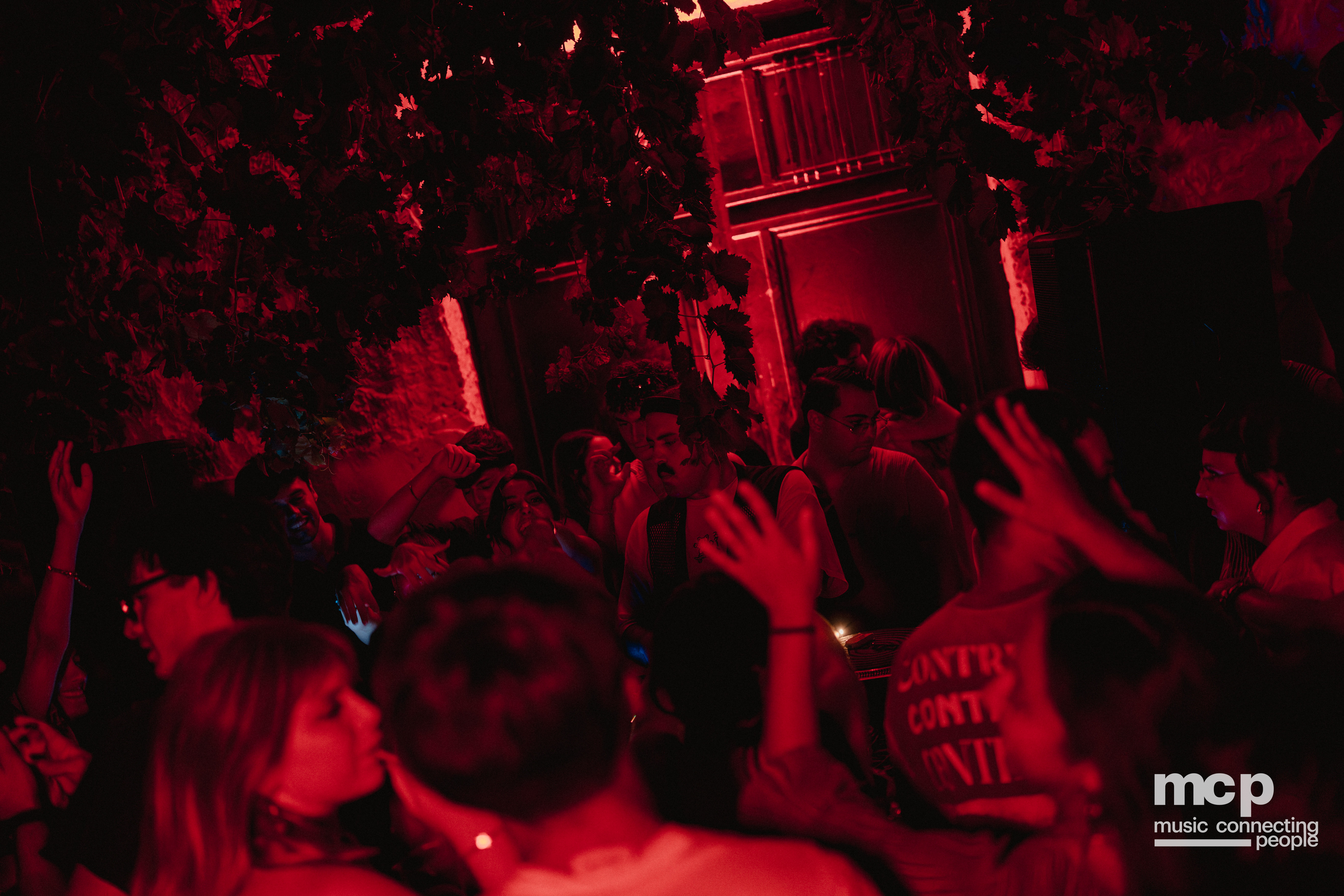 :EP 12. GROOVY SELECTORS & — SUNRISE CHASERS - Photo 131