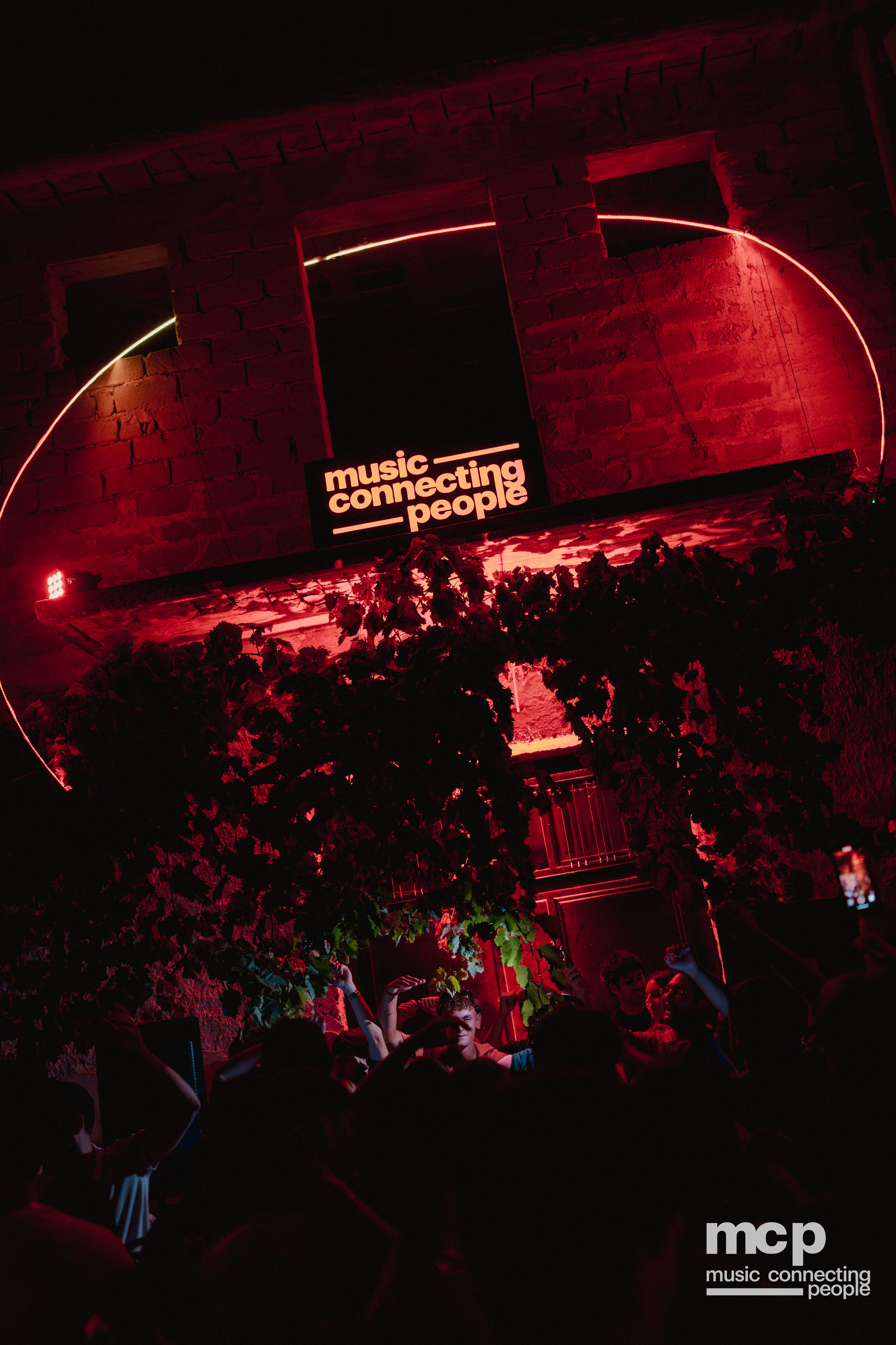 :EP 12. GROOVY SELECTORS & — SUNRISE CHASERS - Photo 134