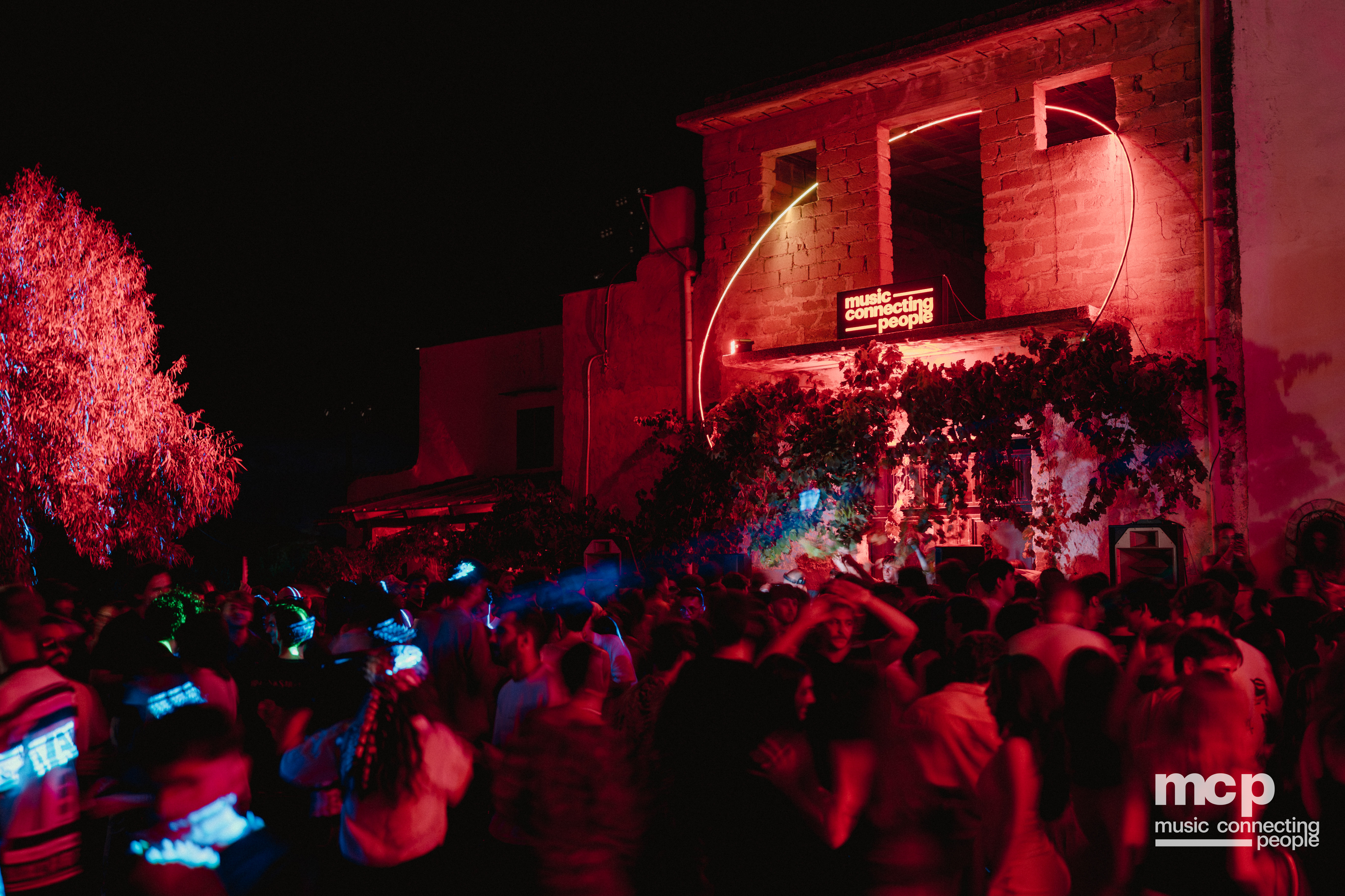 :EP 12. GROOVY SELECTORS & — SUNRISE CHASERS - Photo 138