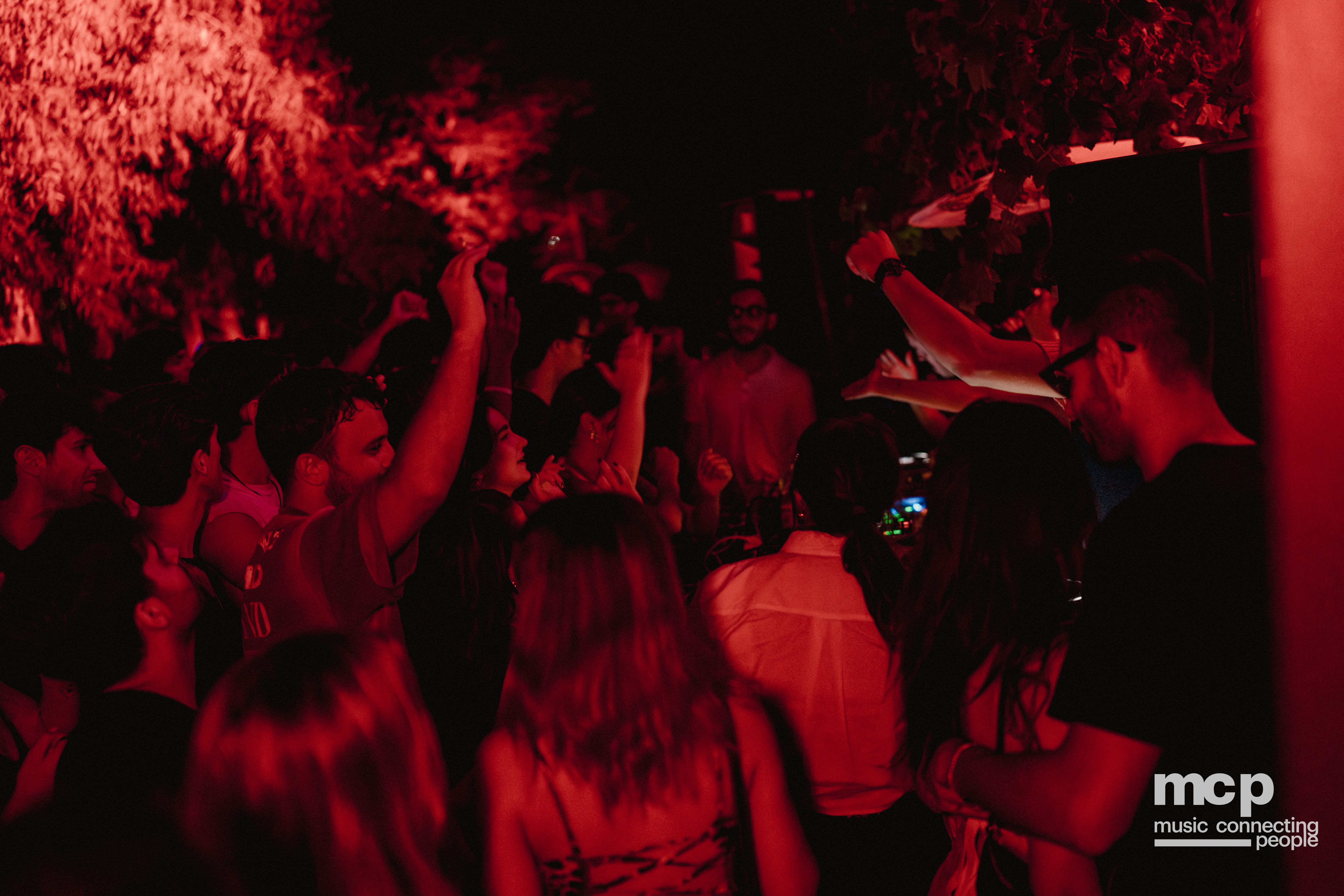 :EP 12. GROOVY SELECTORS & — SUNRISE CHASERS - Photo 150