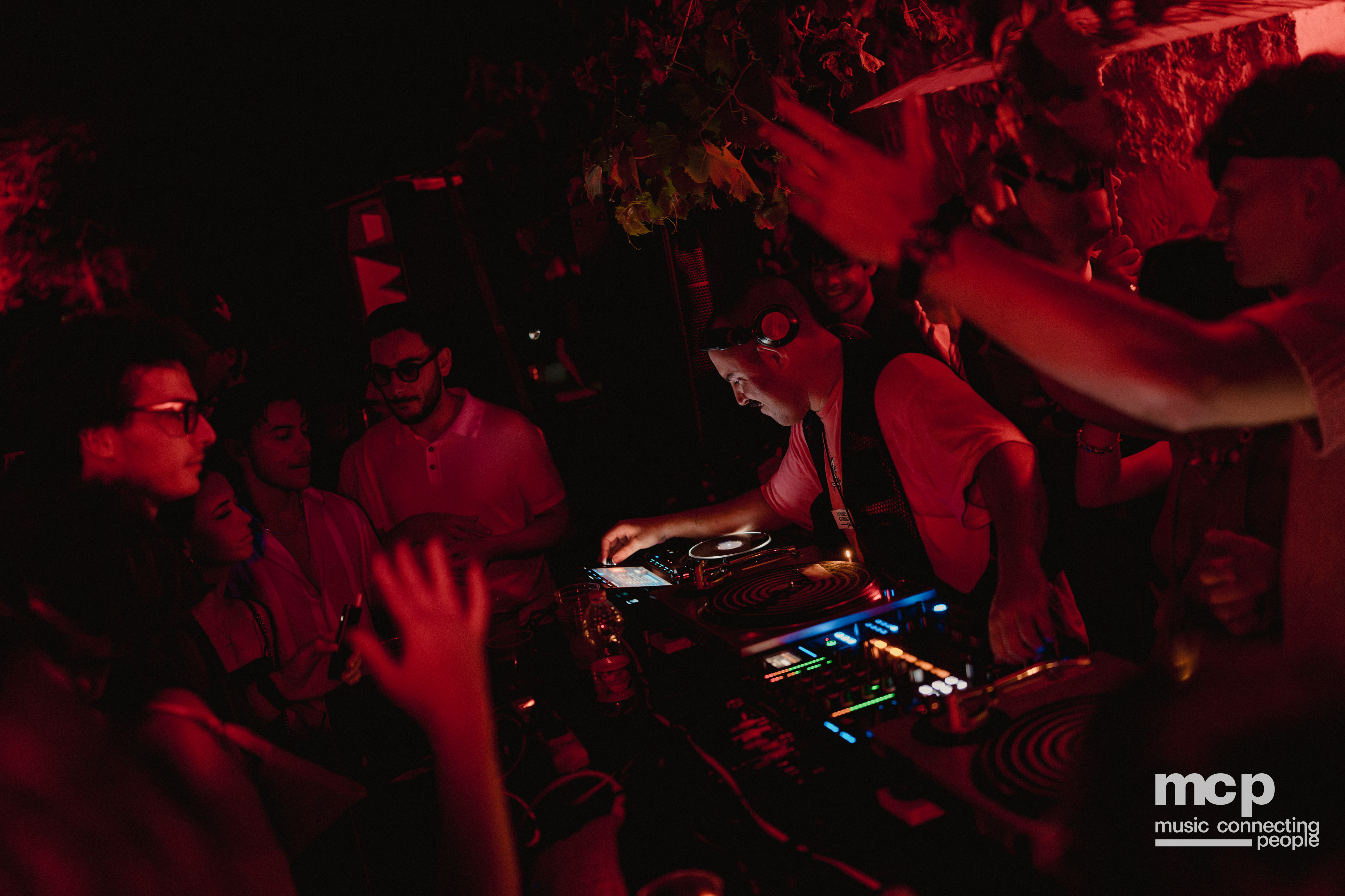 :EP 12. GROOVY SELECTORS & — SUNRISE CHASERS - Photo 151