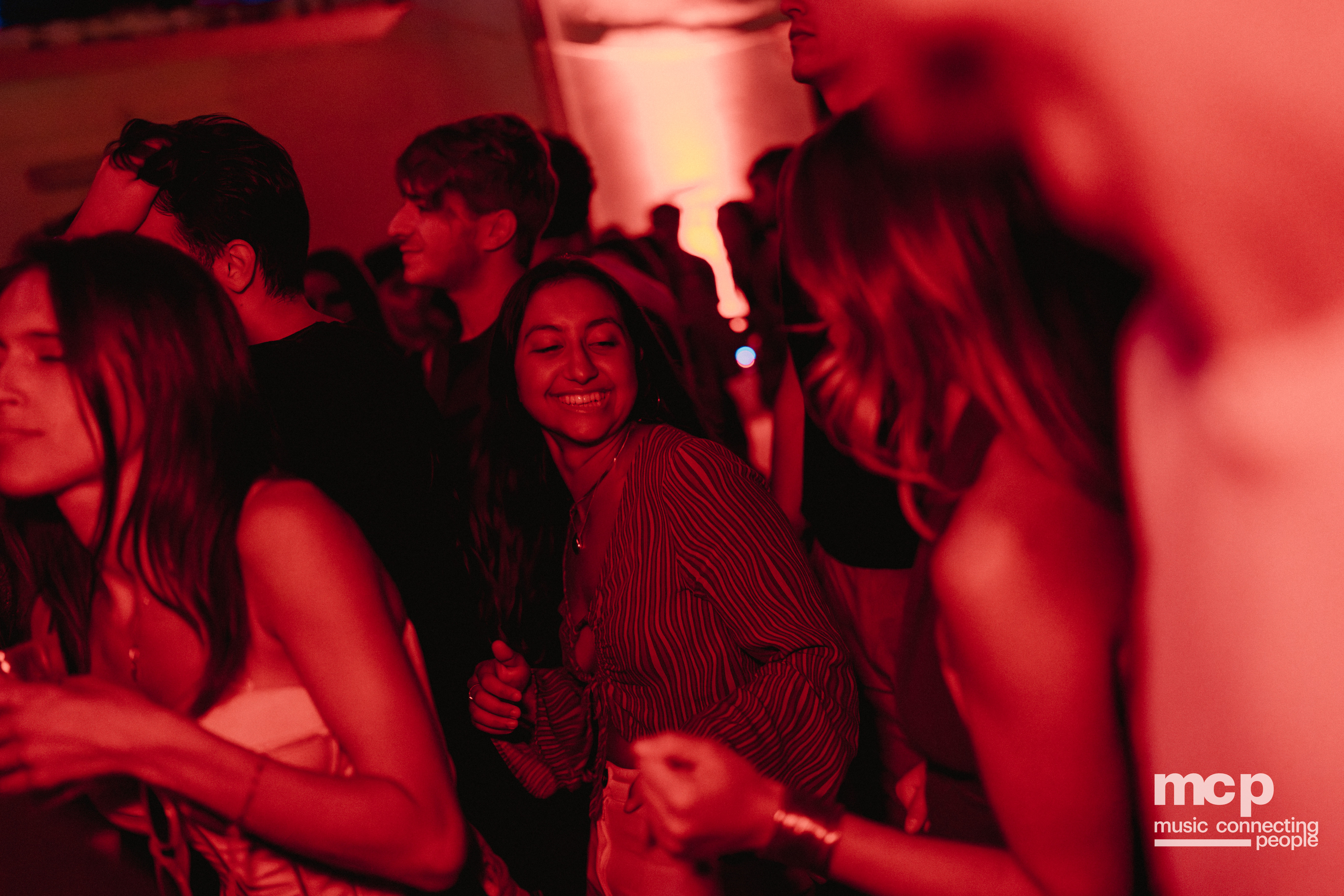 :EP 12. GROOVY SELECTORS & — SUNRISE CHASERS - Photo 175