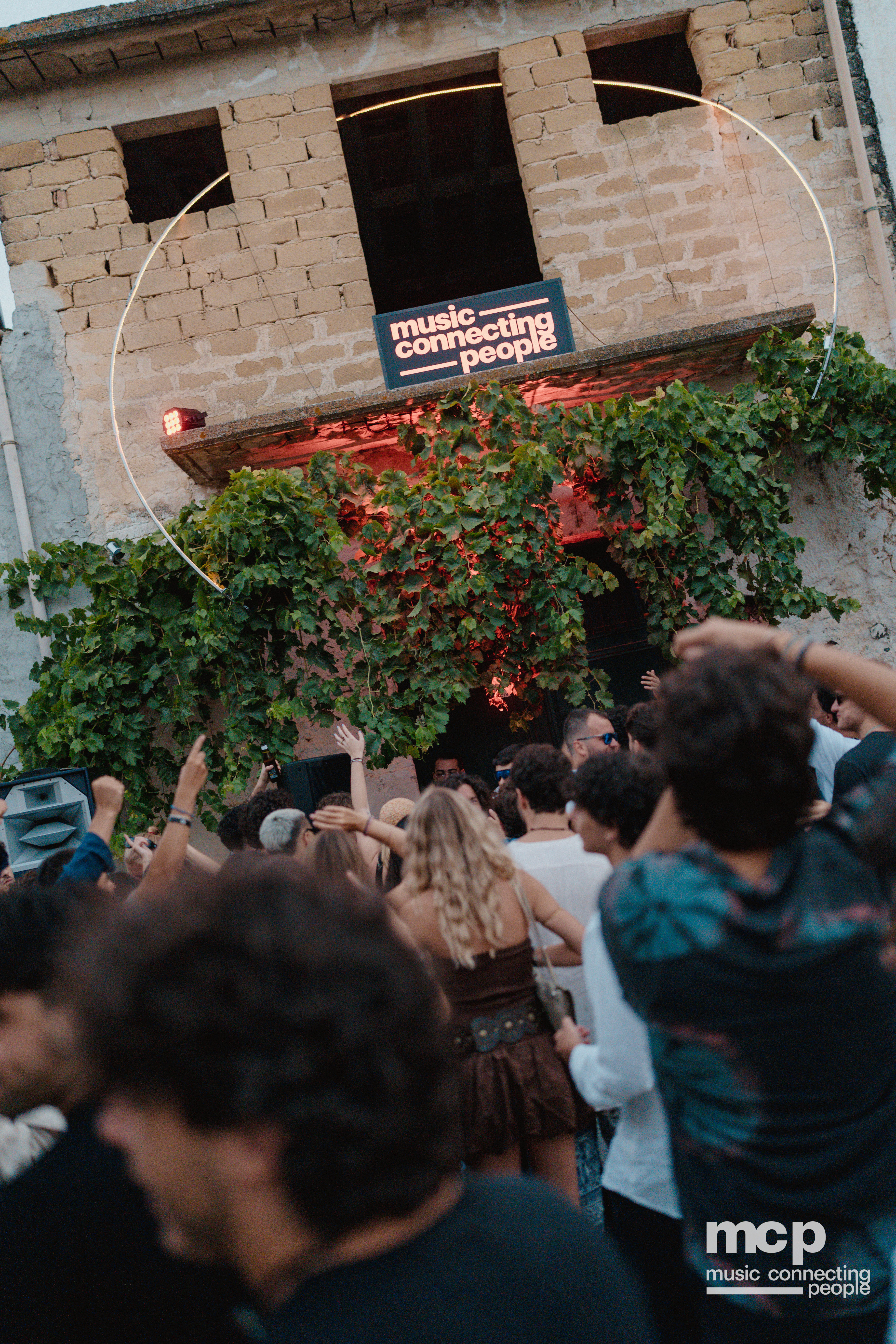 :EP 12. GROOVY SELECTORS & — SUNRISE CHASERS - Photo 187