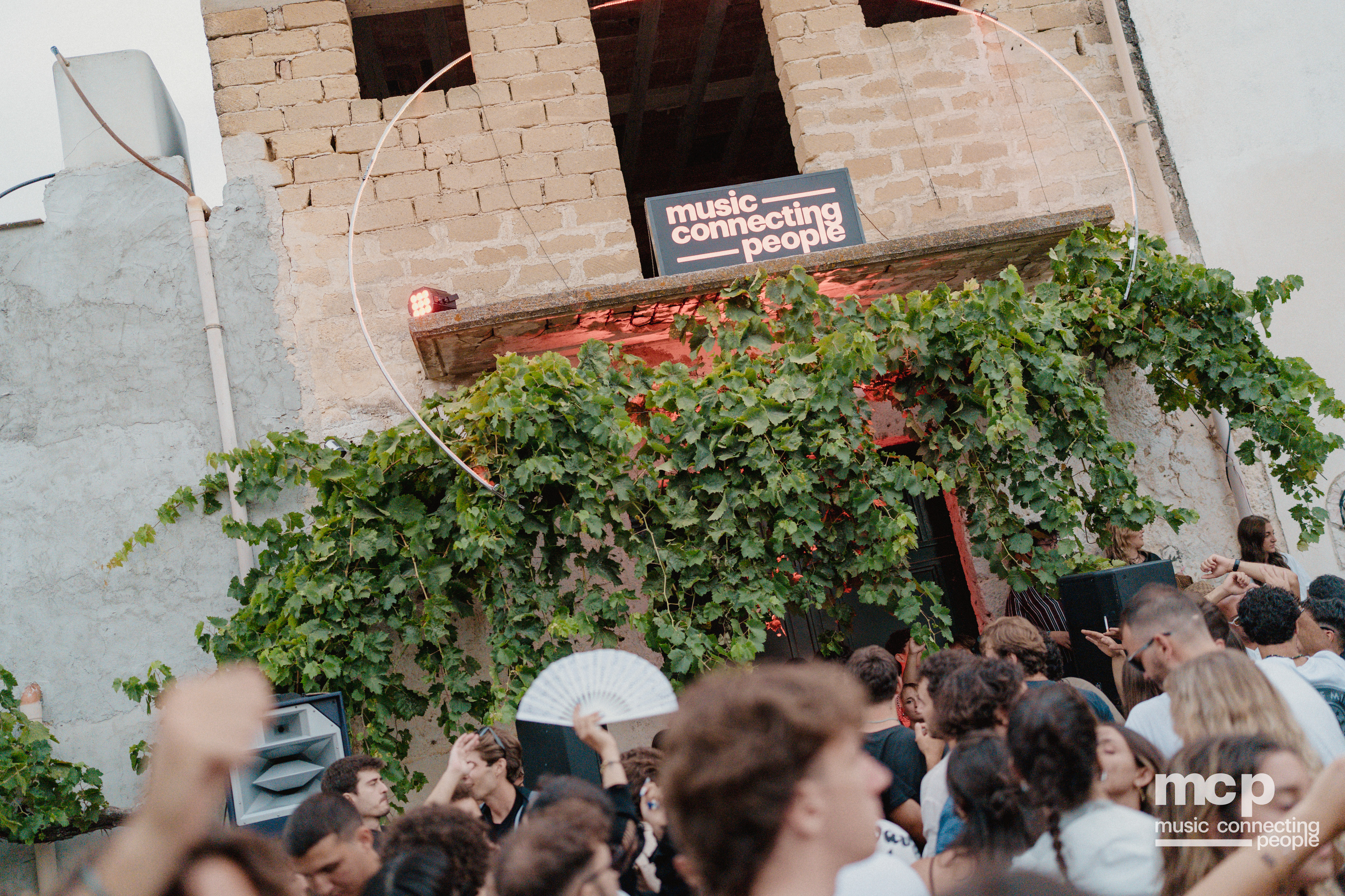 :EP 12. GROOVY SELECTORS & — SUNRISE CHASERS - Photo 205