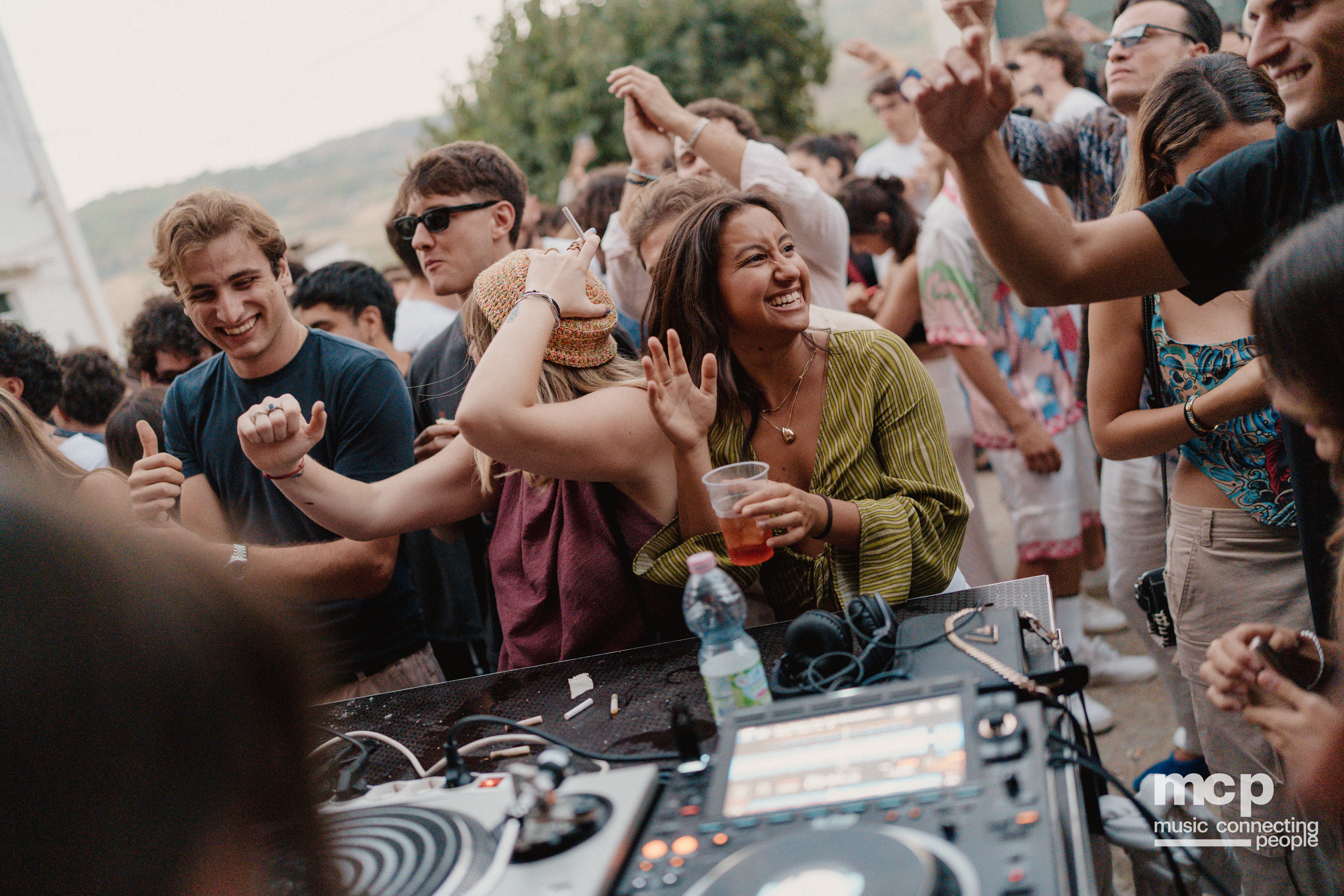 :EP 12. GROOVY SELECTORS & — SUNRISE CHASERS - Photo 208