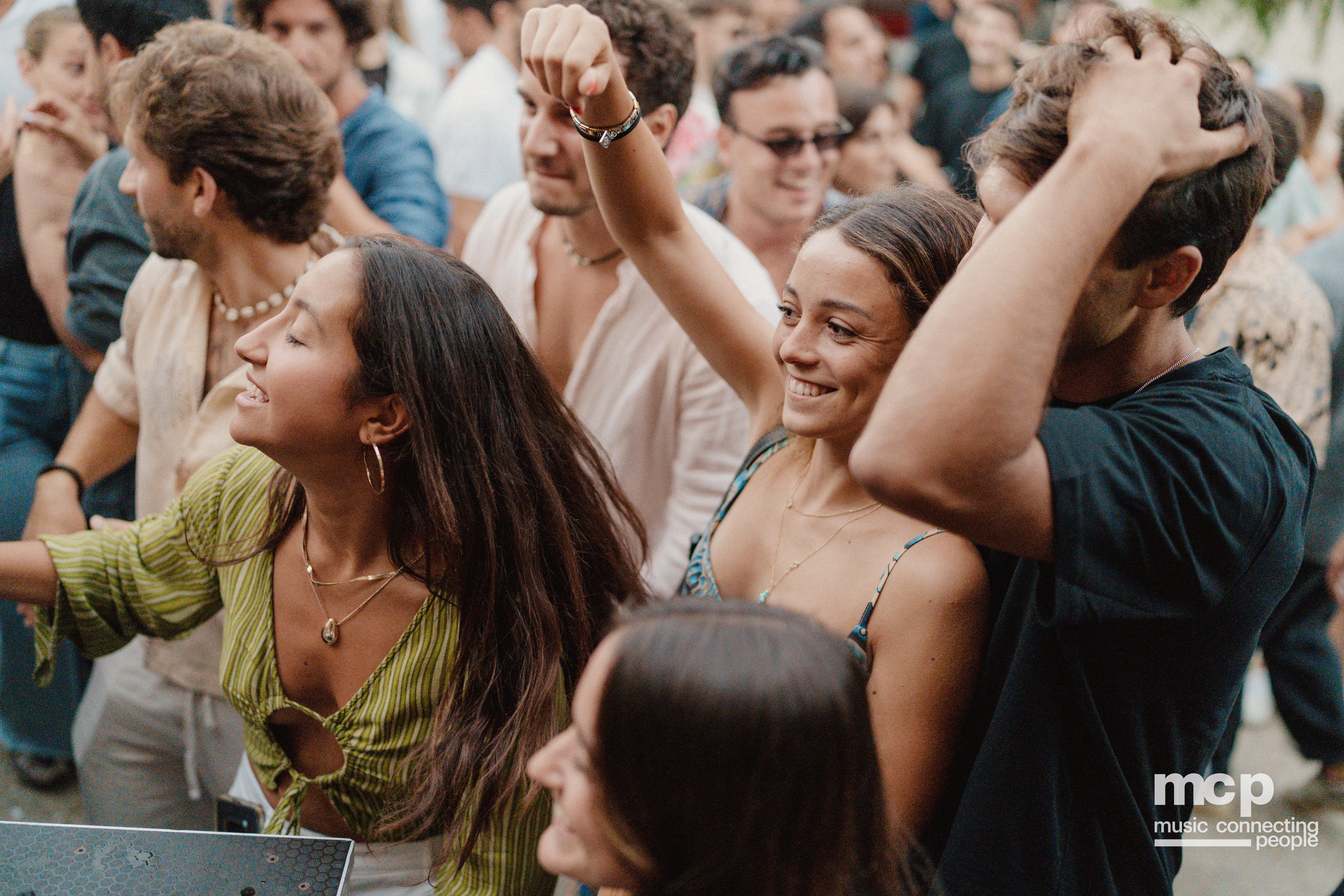 :EP 12. GROOVY SELECTORS & — SUNRISE CHASERS - Photo 209