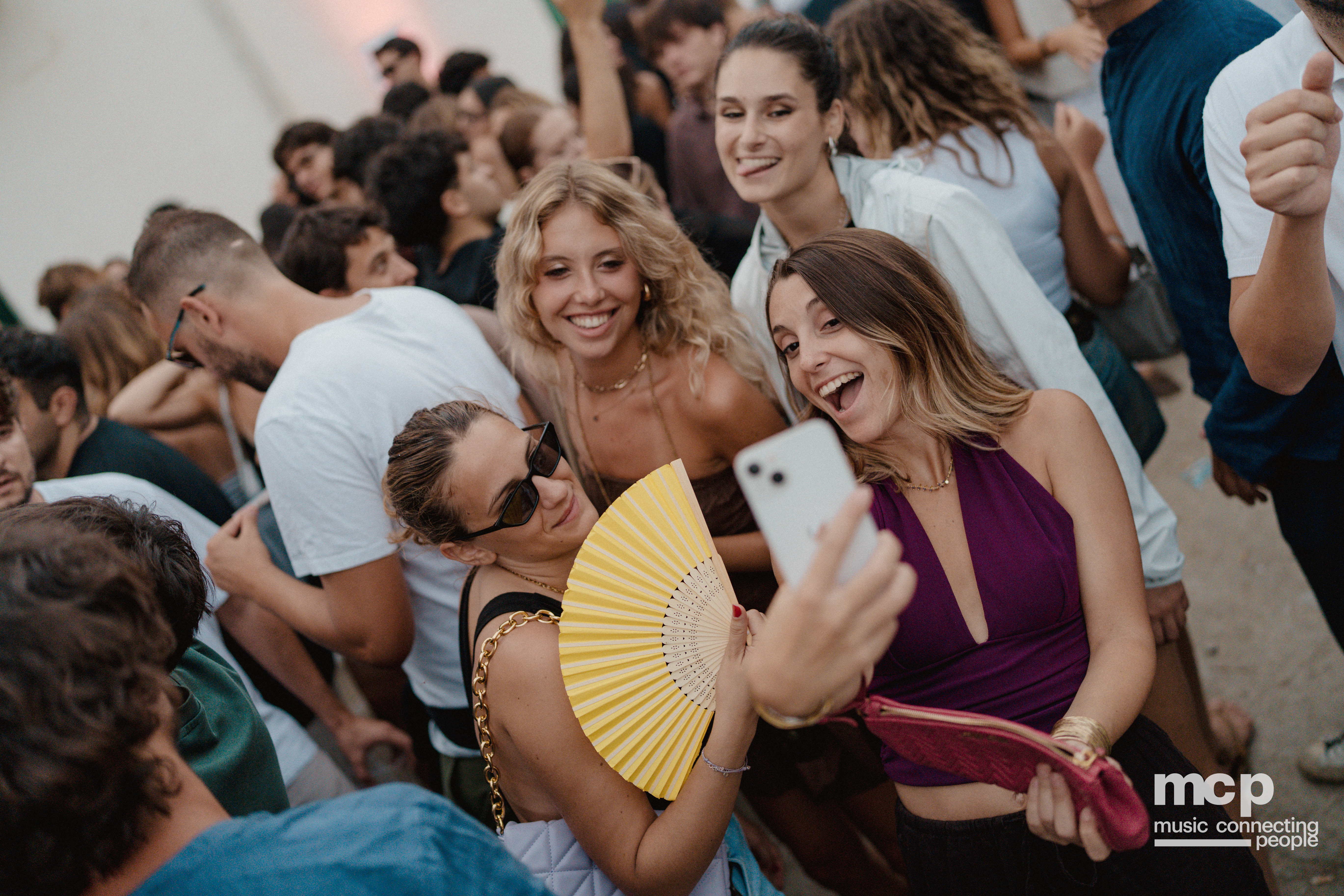 :EP 12. GROOVY SELECTORS & — SUNRISE CHASERS - Photo 215