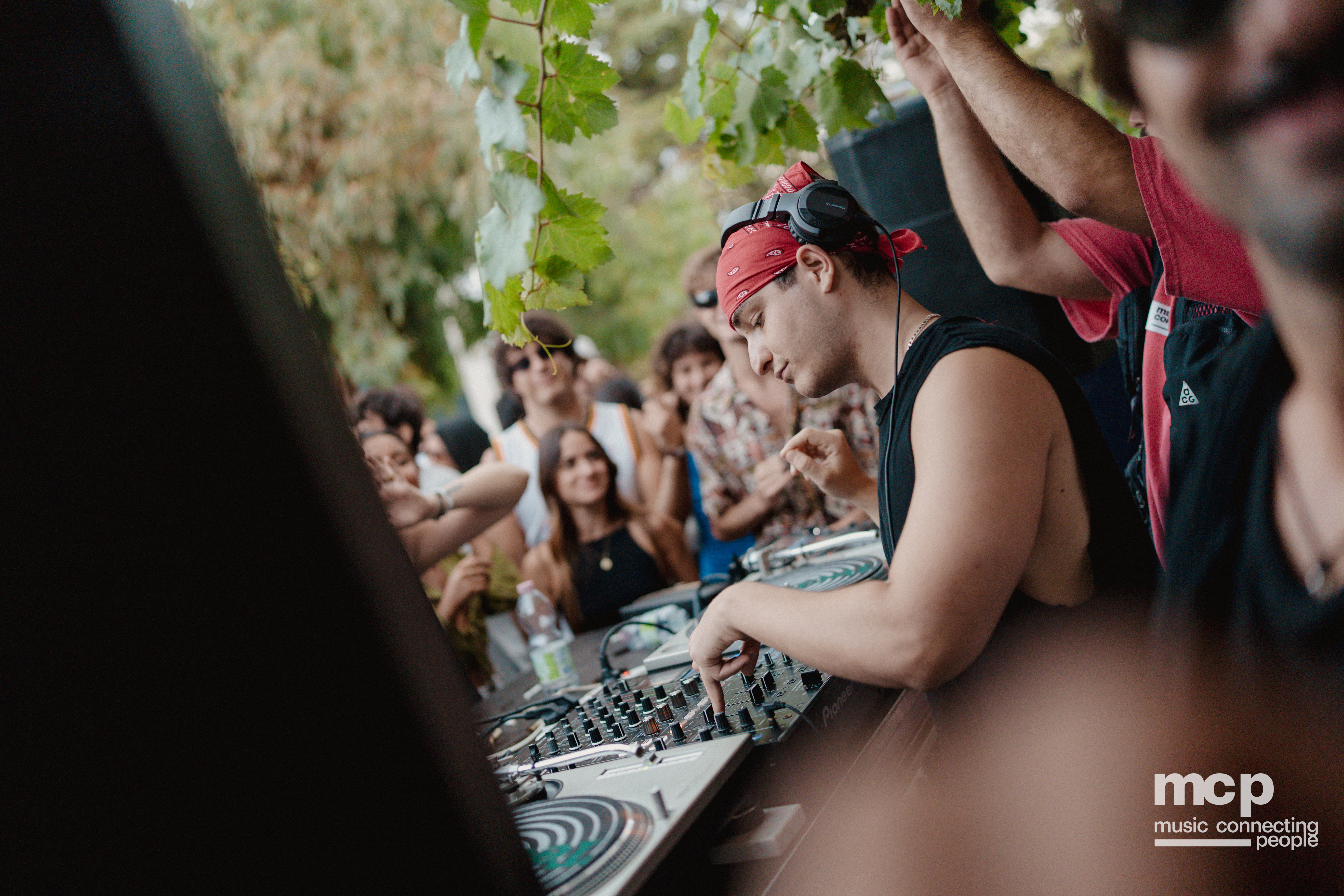 :EP 12. GROOVY SELECTORS & — SUNRISE CHASERS - Photo 234