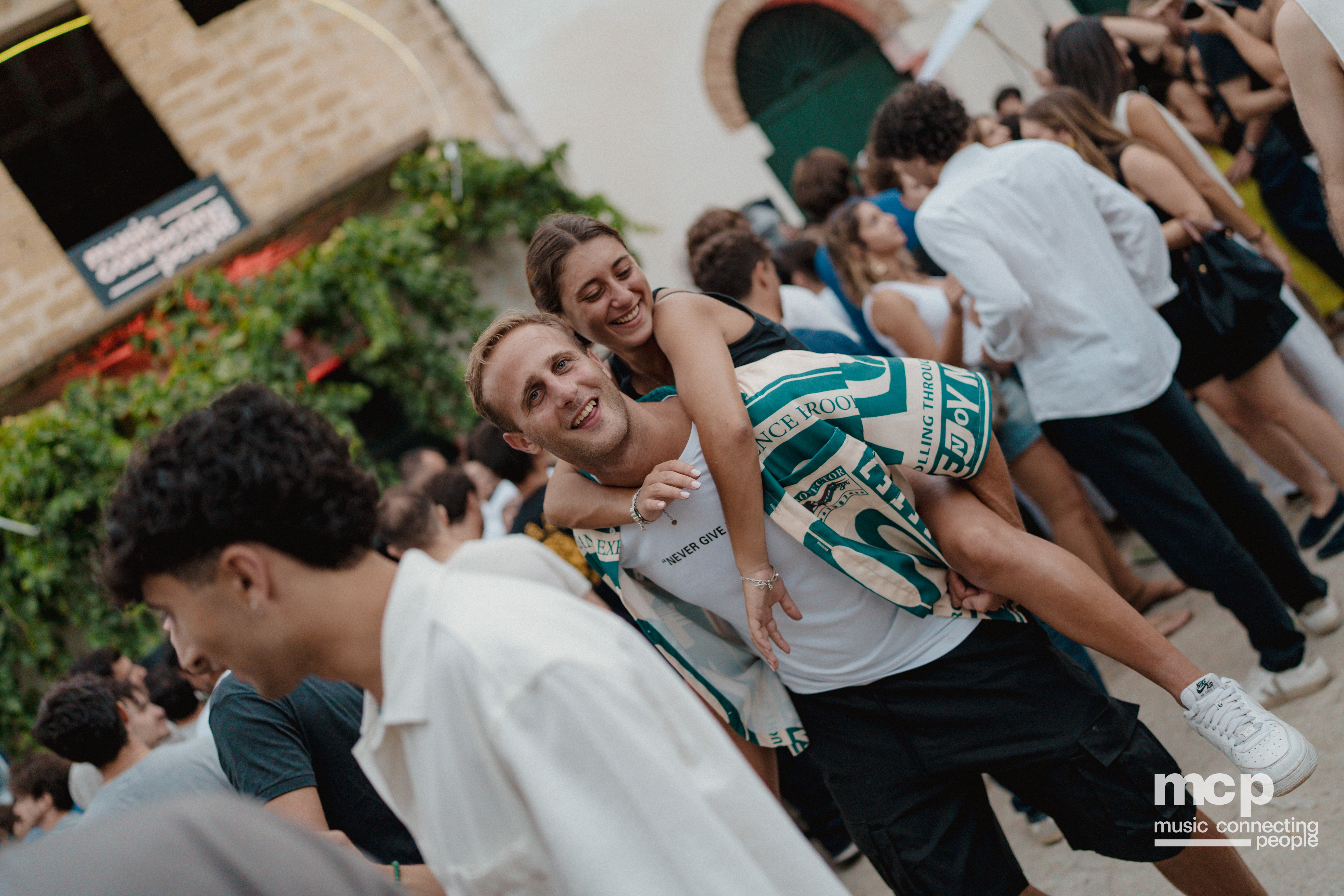 :EP 12. GROOVY SELECTORS & — SUNRISE CHASERS - Photo 250