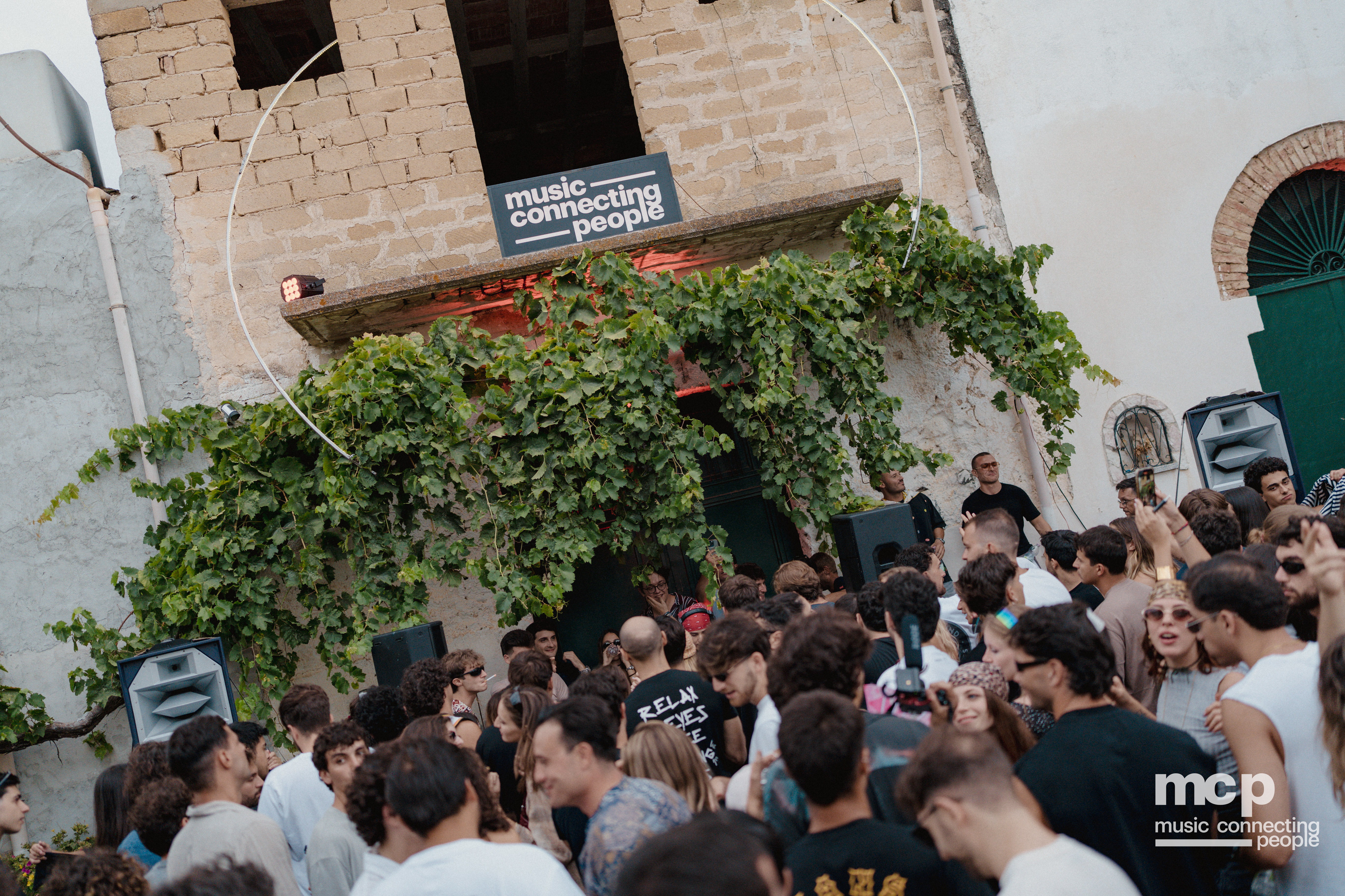 :EP 12. GROOVY SELECTORS & — SUNRISE CHASERS - Photo 252