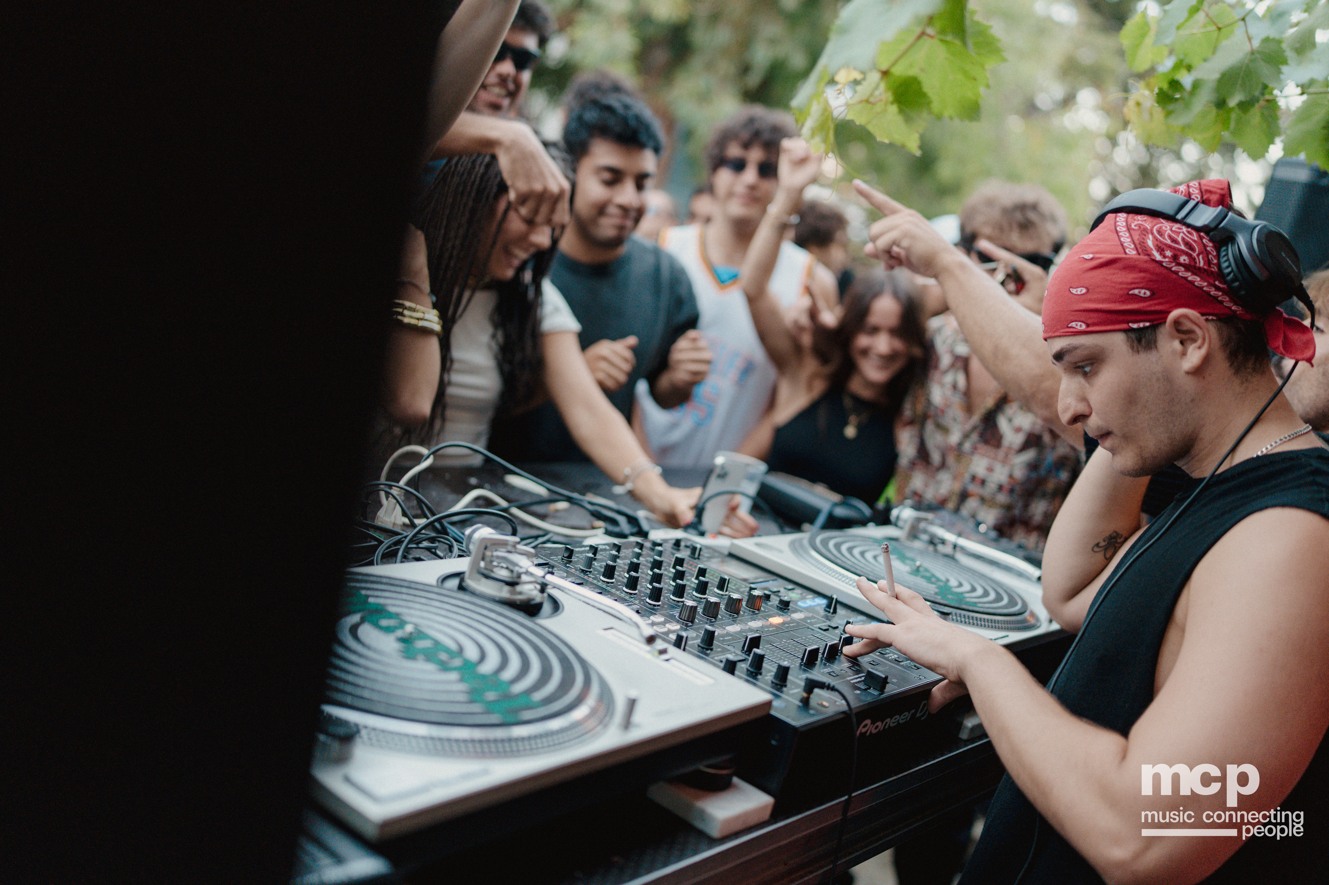 :EP 12. GROOVY SELECTORS & — SUNRISE CHASERS - Photo 261