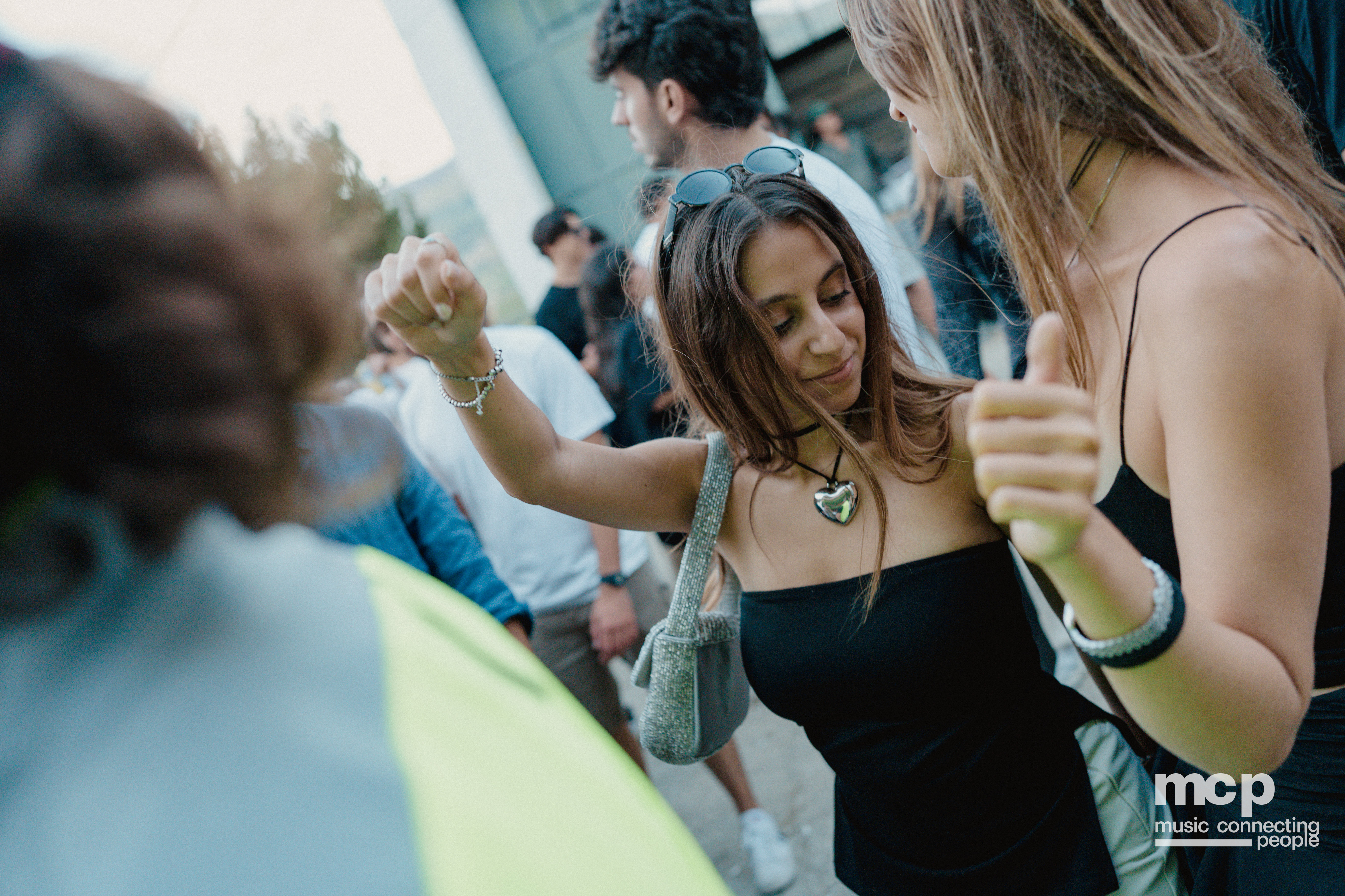 :EP 12. GROOVY SELECTORS & — SUNRISE CHASERS - Photo 279