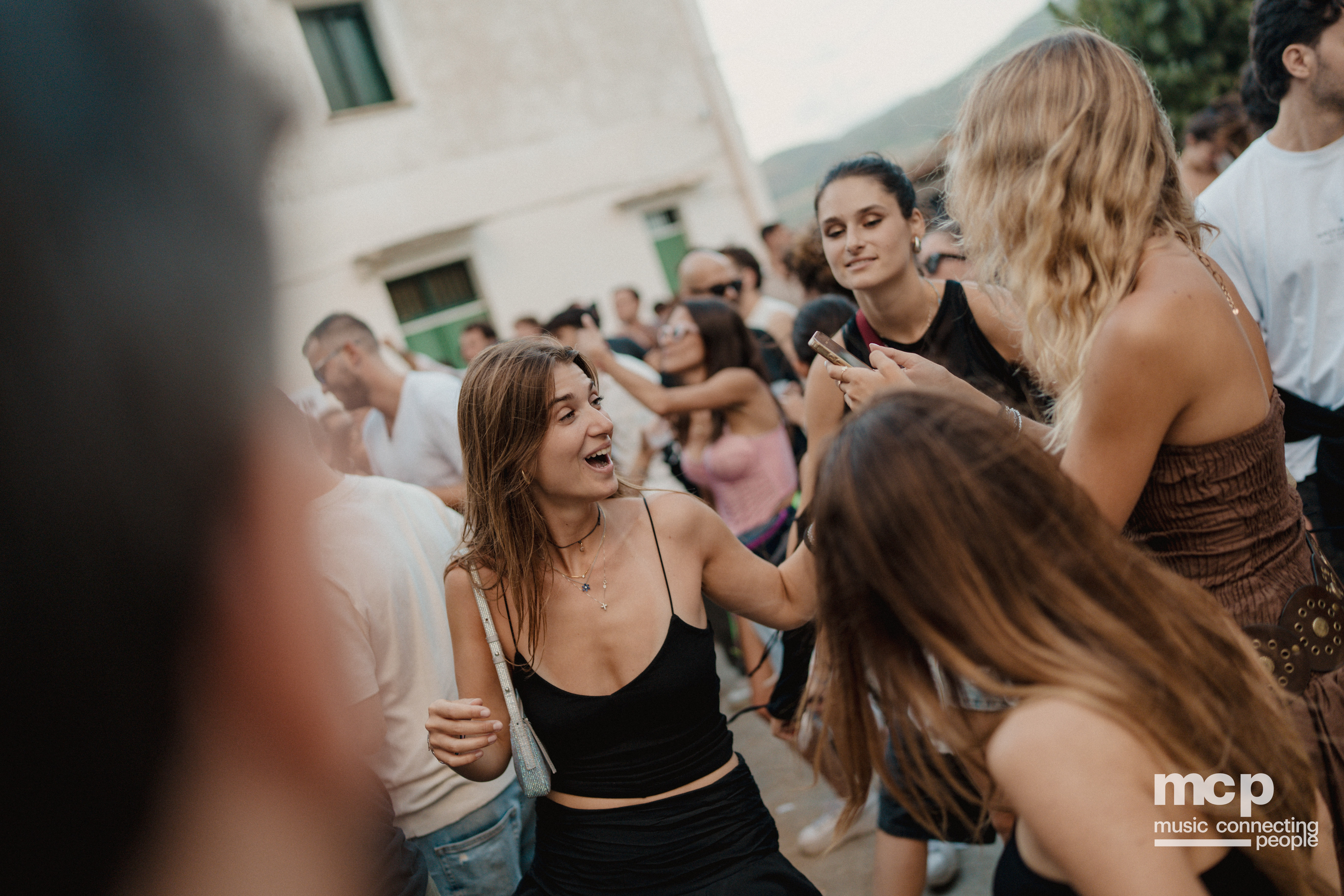 :EP 12. GROOVY SELECTORS & — SUNRISE CHASERS - Photo 291