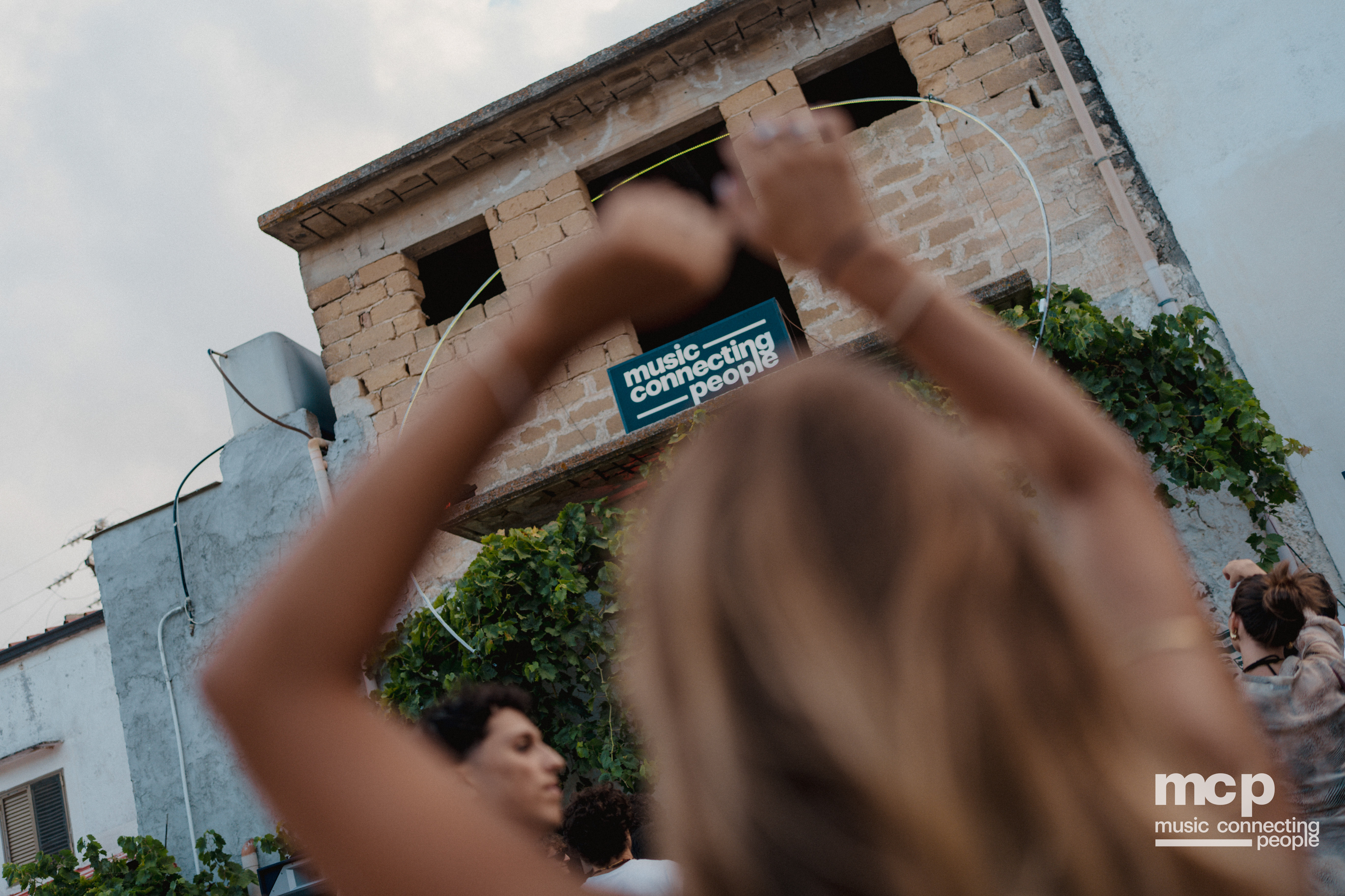 :EP 12. GROOVY SELECTORS & — SUNRISE CHASERS - Photo 308