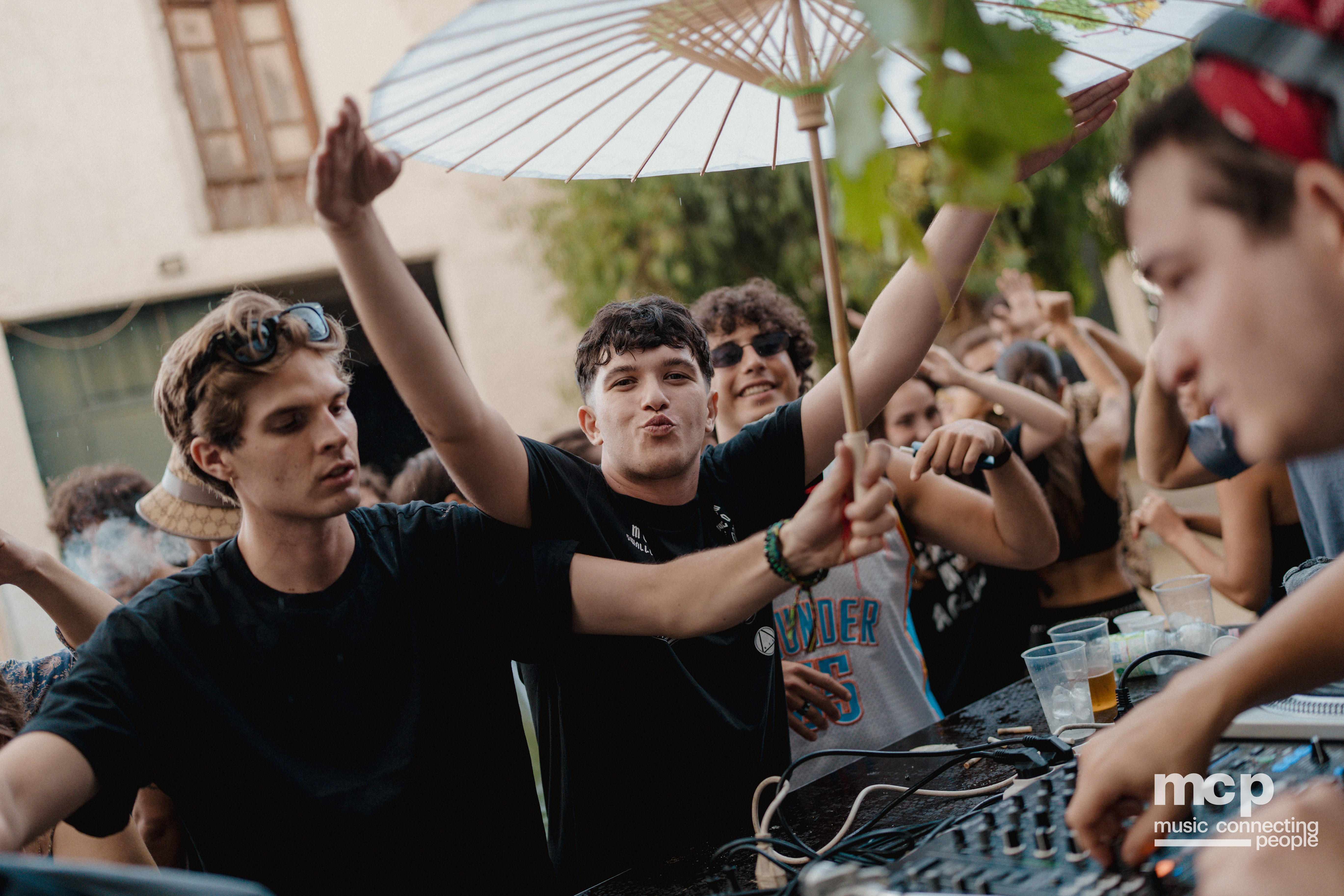 :EP 12. GROOVY SELECTORS & — SUNRISE CHASERS - Photo 317