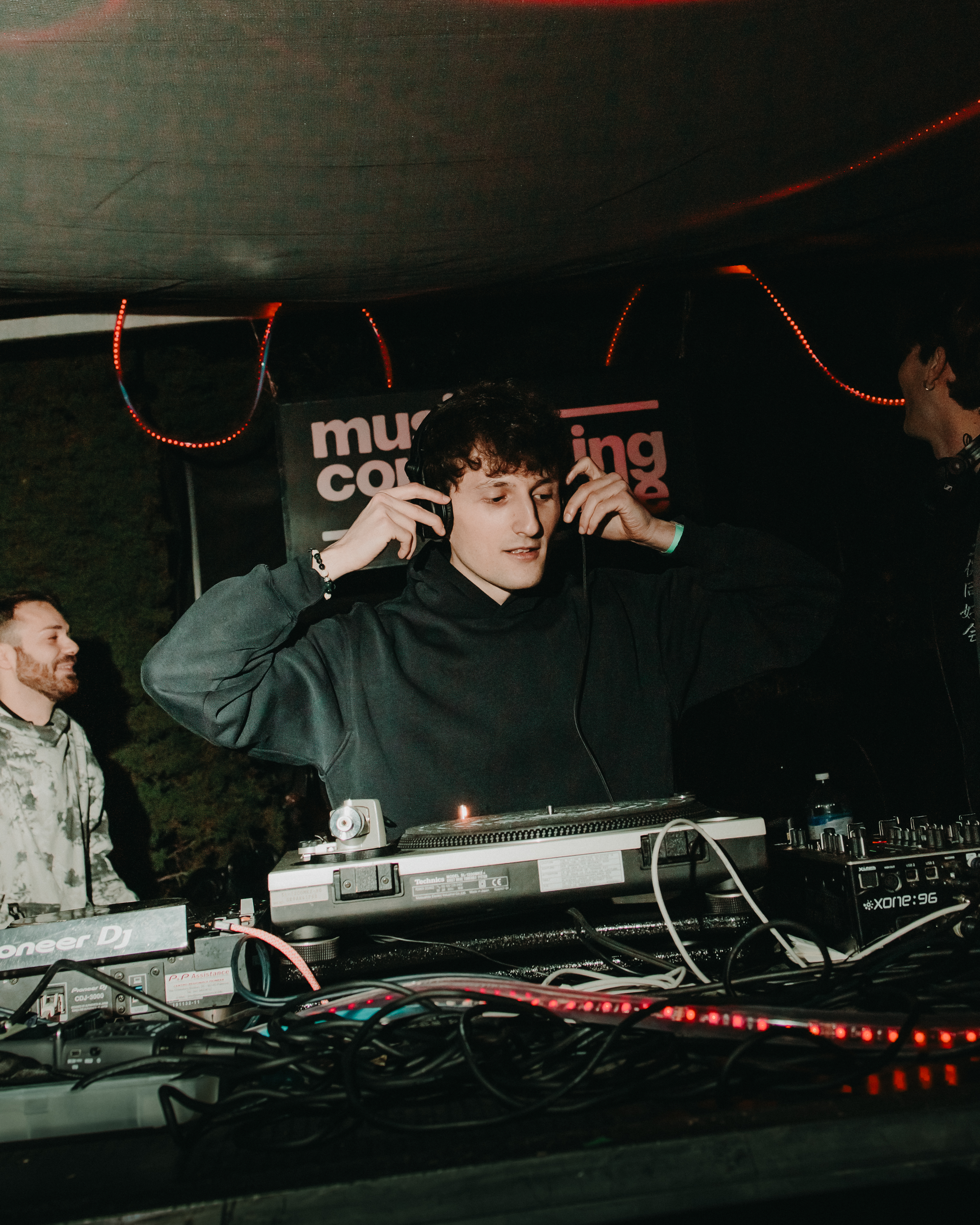 MCP X CLUT - Photo 30