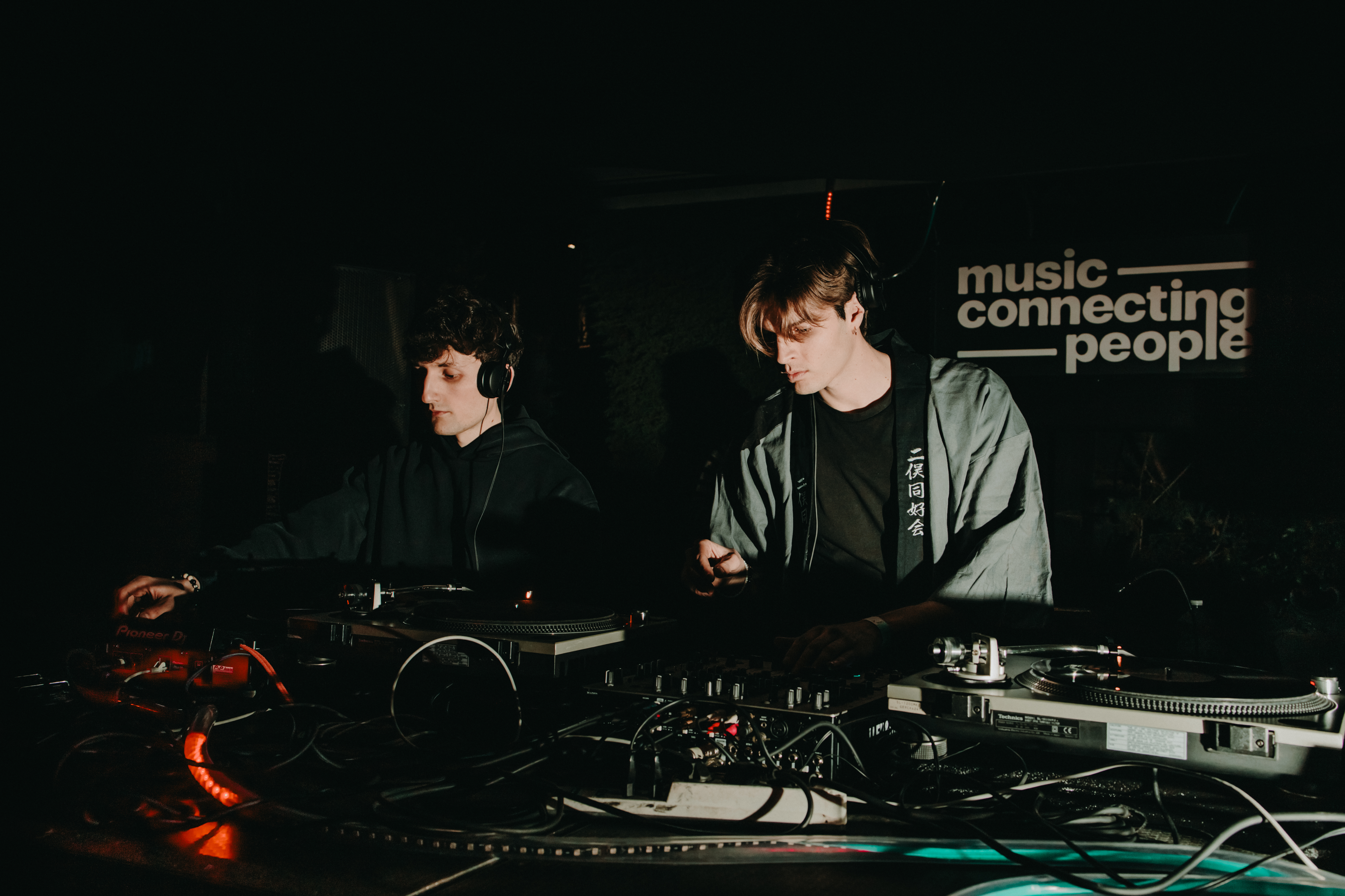 MCP X CLUT - Photo 32