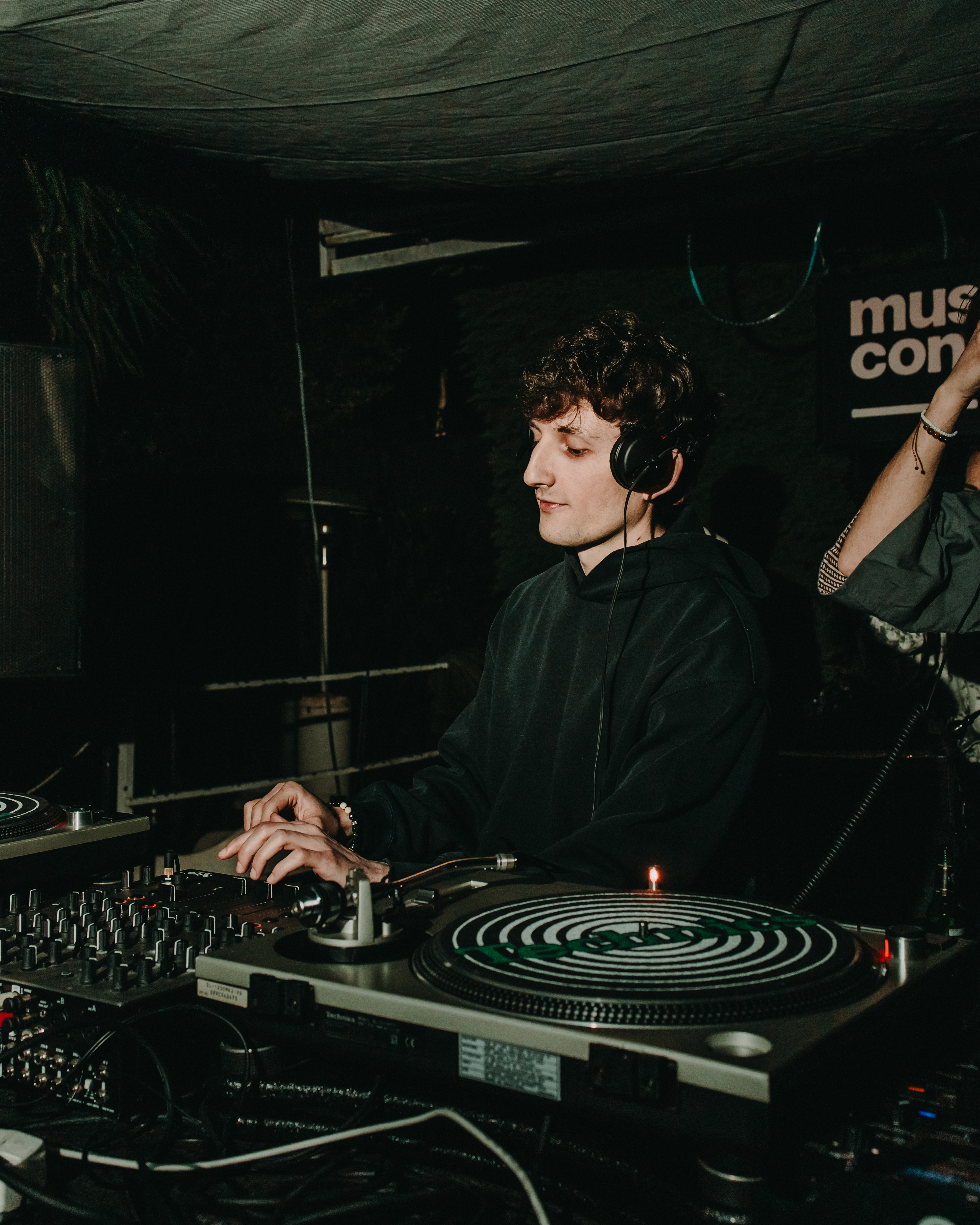 MCP X CLUT - Photo 35