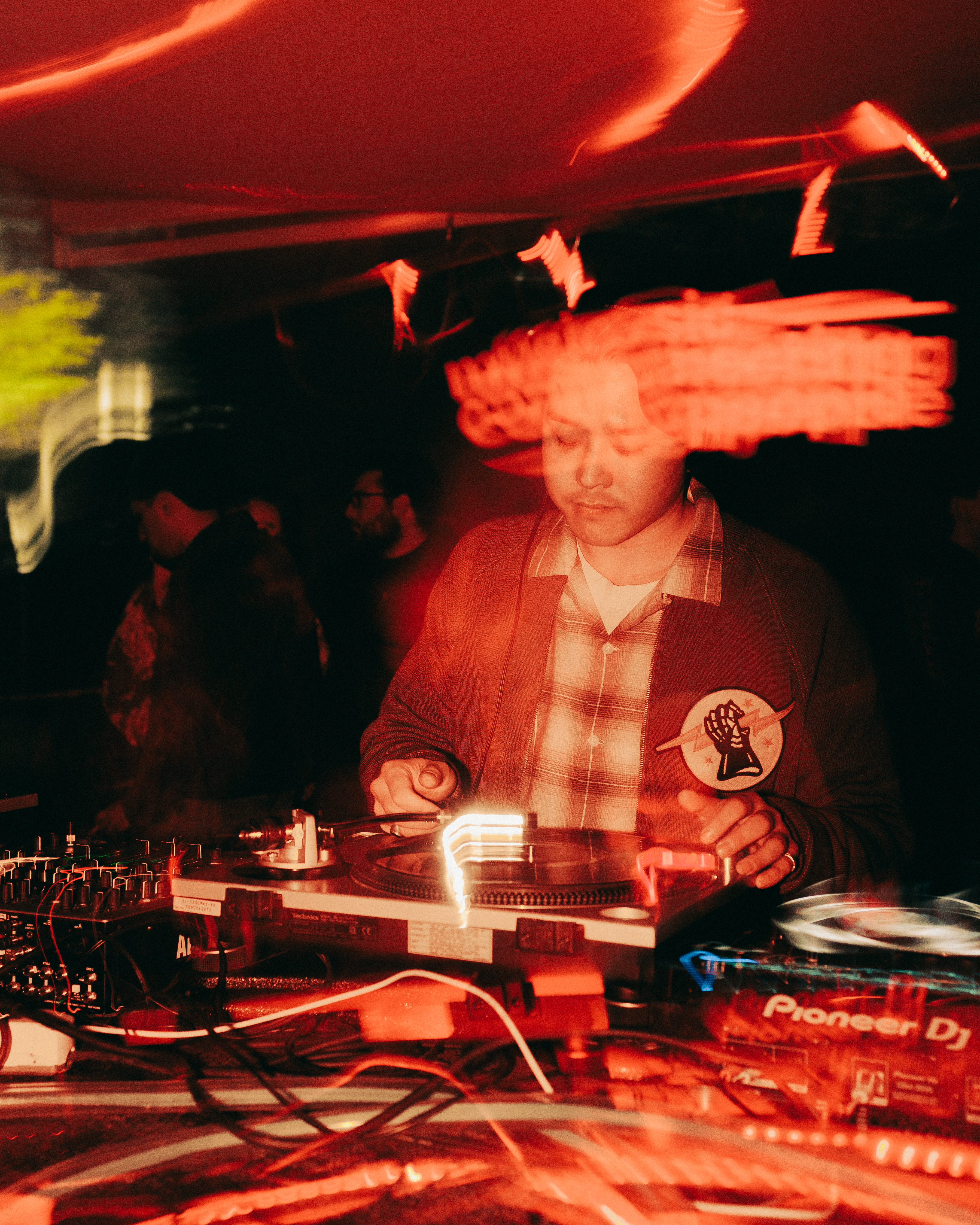 MCP X CLUT - Photo 75
