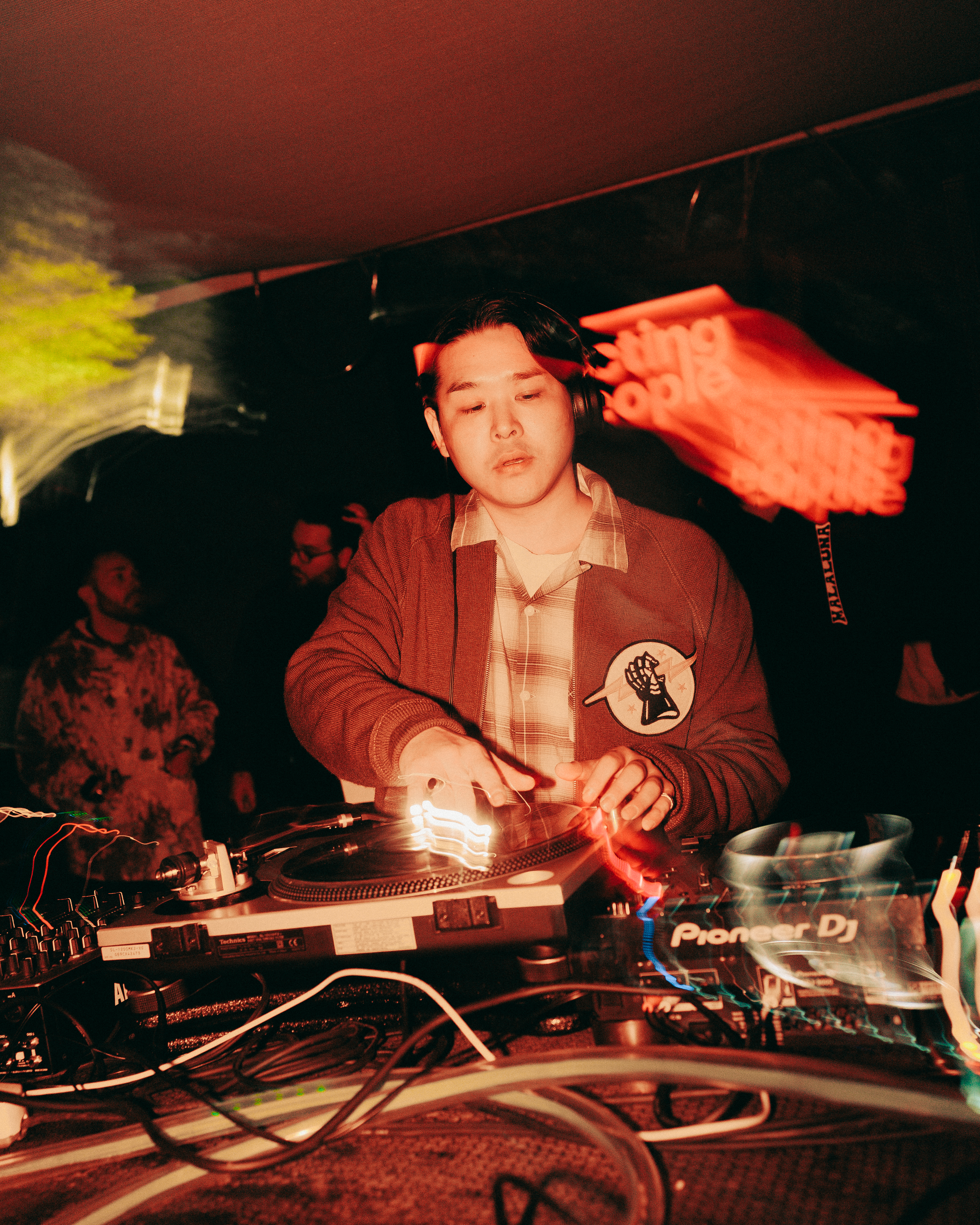 MCP X CLUT - Photo 76